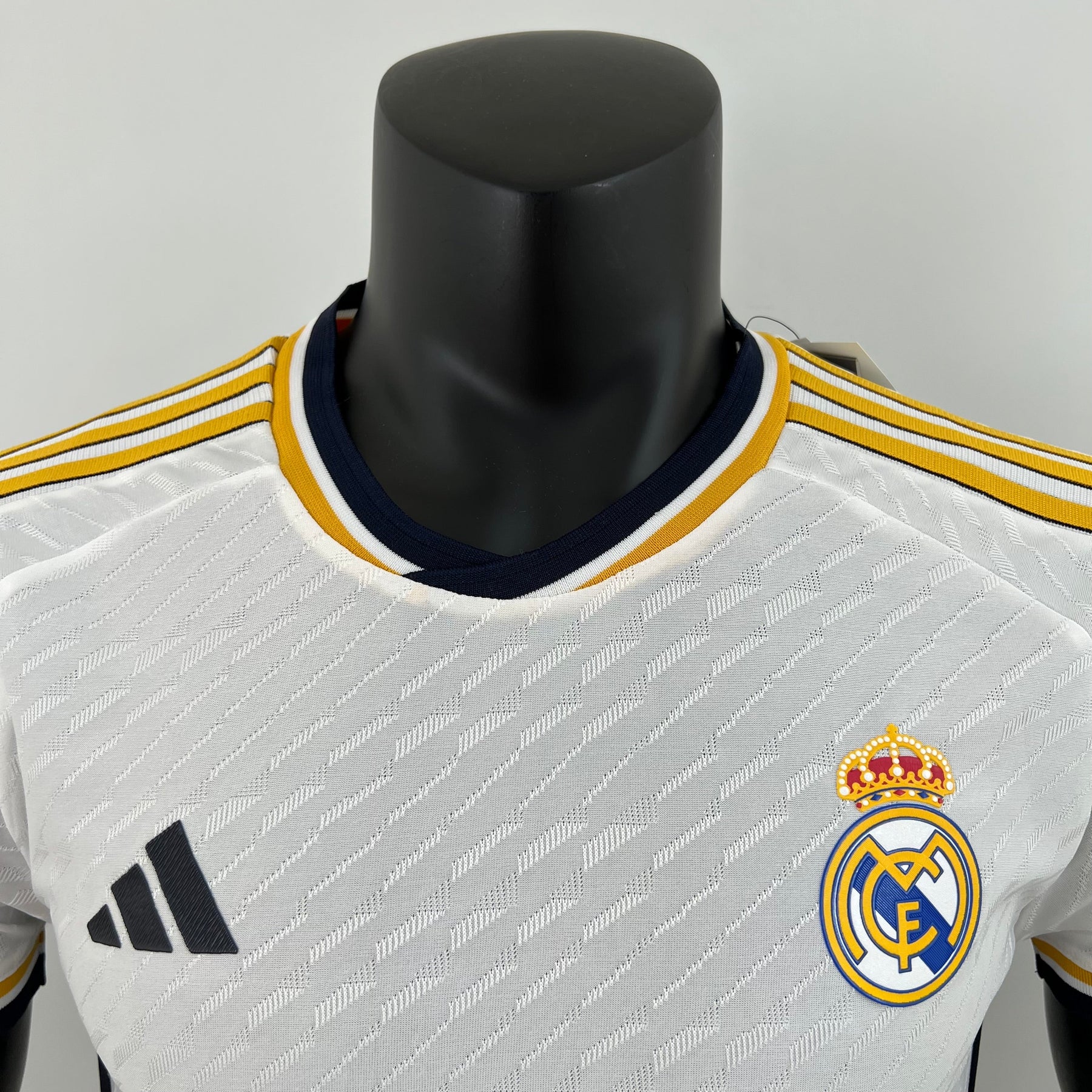CAMISA REAL MADRID VERSÃO JOGADOR HOME 23/24