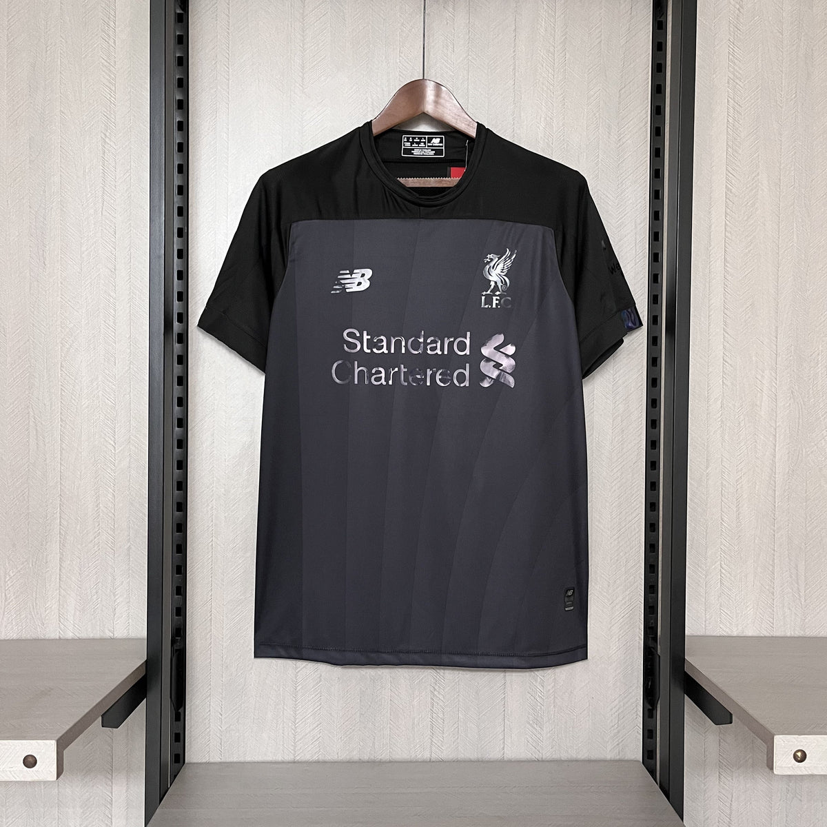 CAMISA RETRÔ LIVERPOOL EDIÇÃO ESPECIAL 19/20