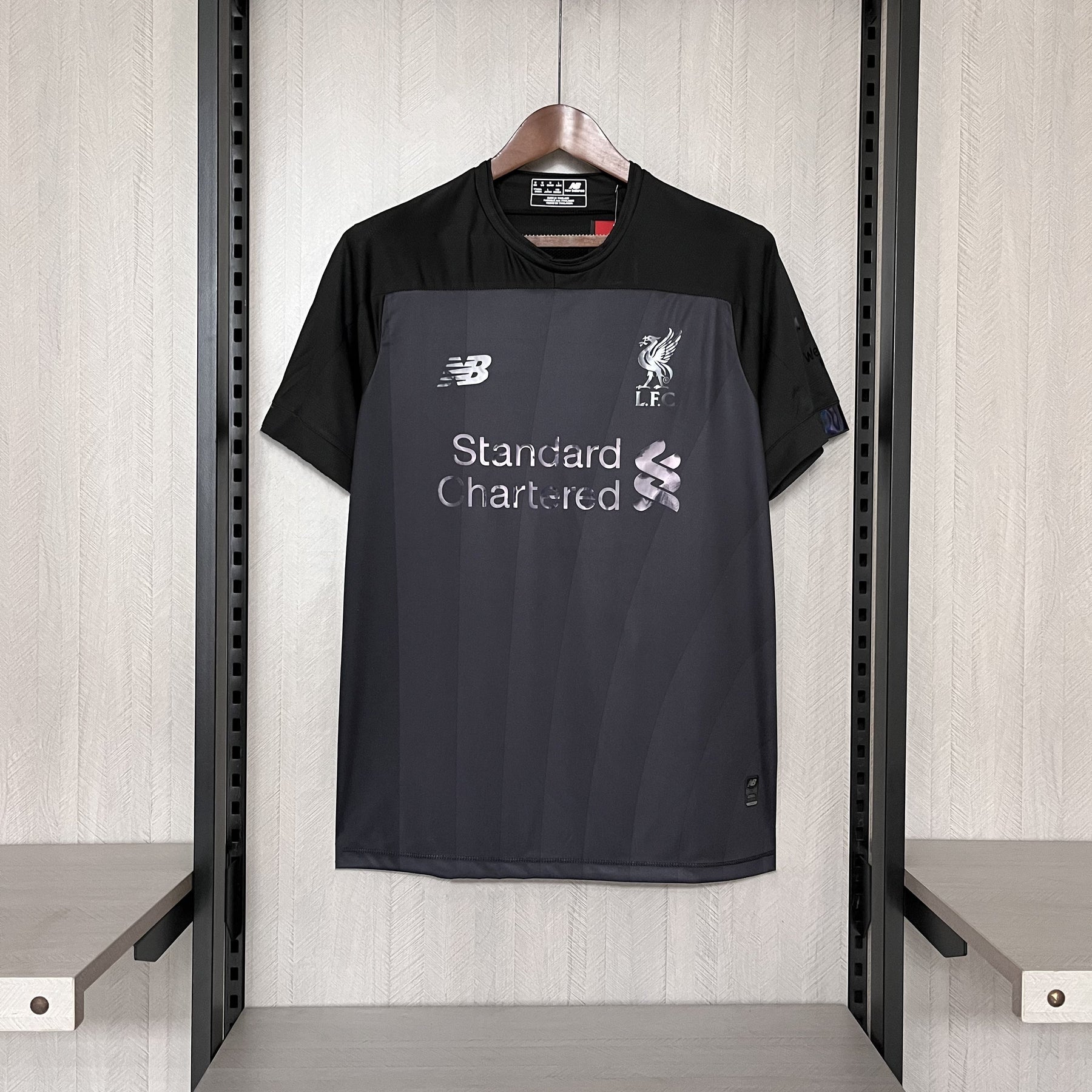 CAMISA RETRÔ LIVERPOOL EDIÇÃO ESPECIAL 19/20
