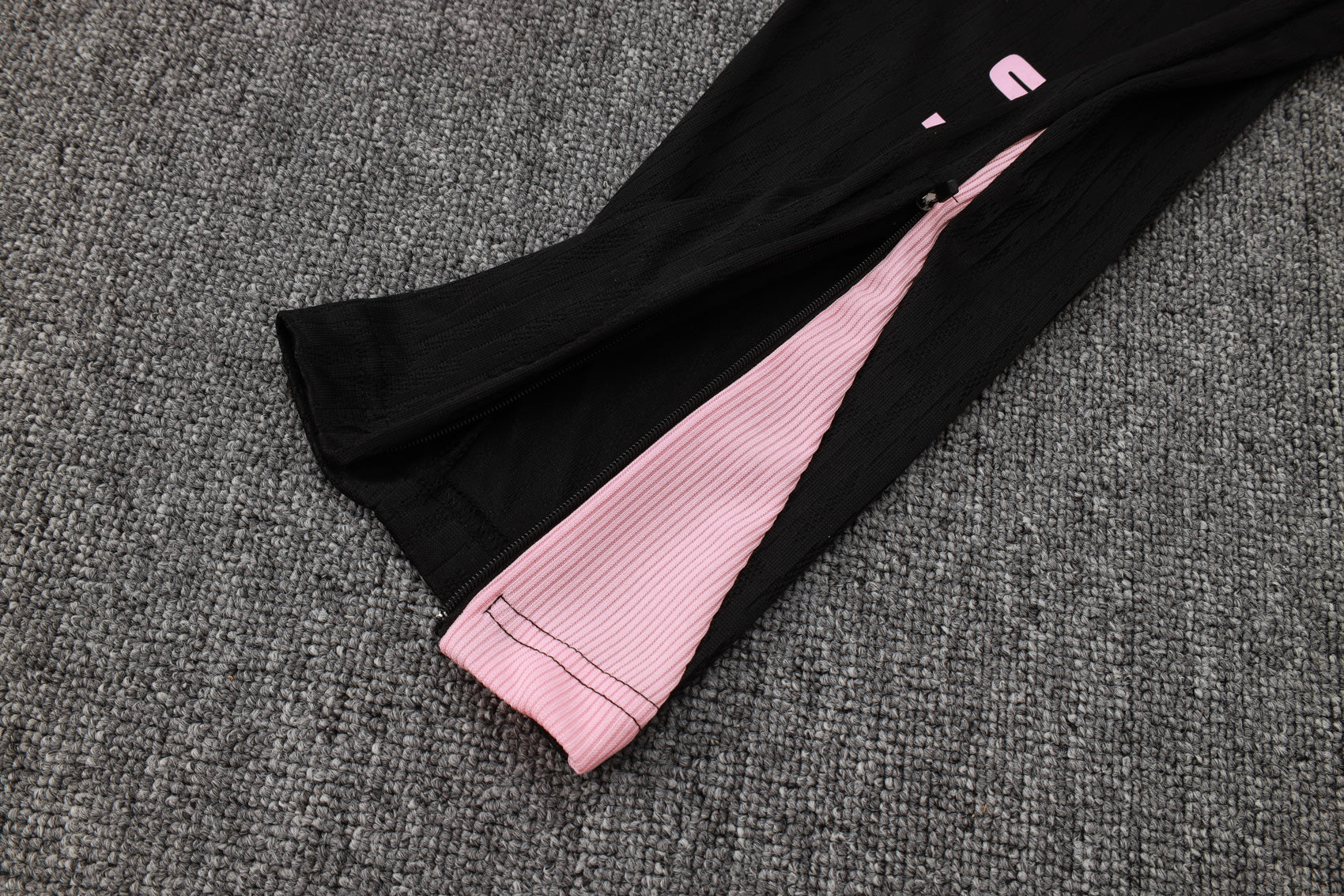 CONJUNTO DE TREINO PSG B967 VERSÃO JOGADOR 24/25