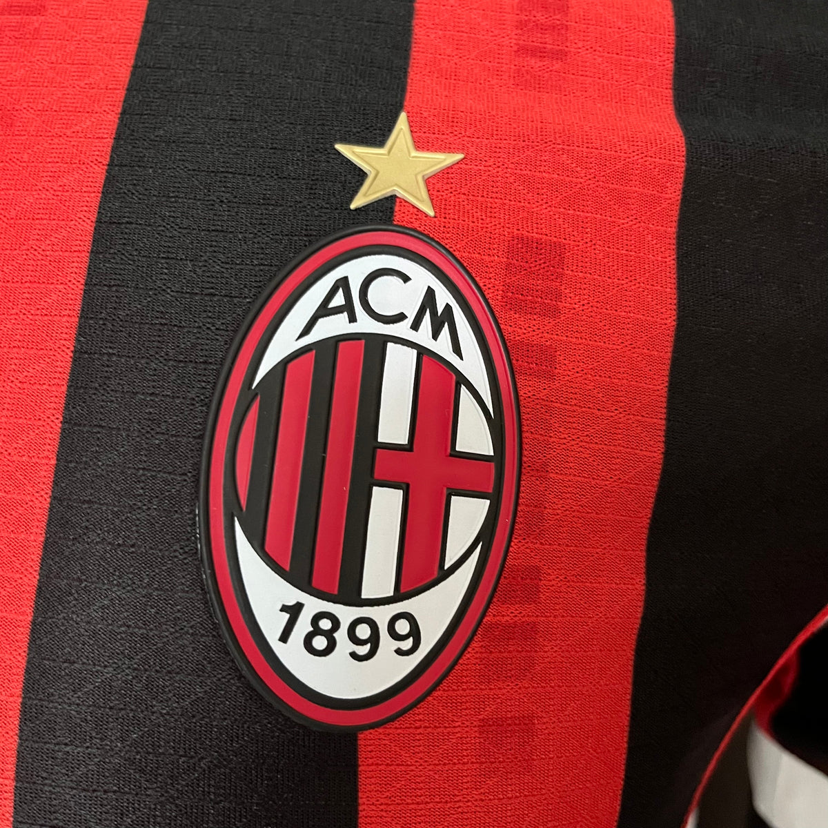 CAMISA MILAN VERSÃO JOGADOR HOME 24/25