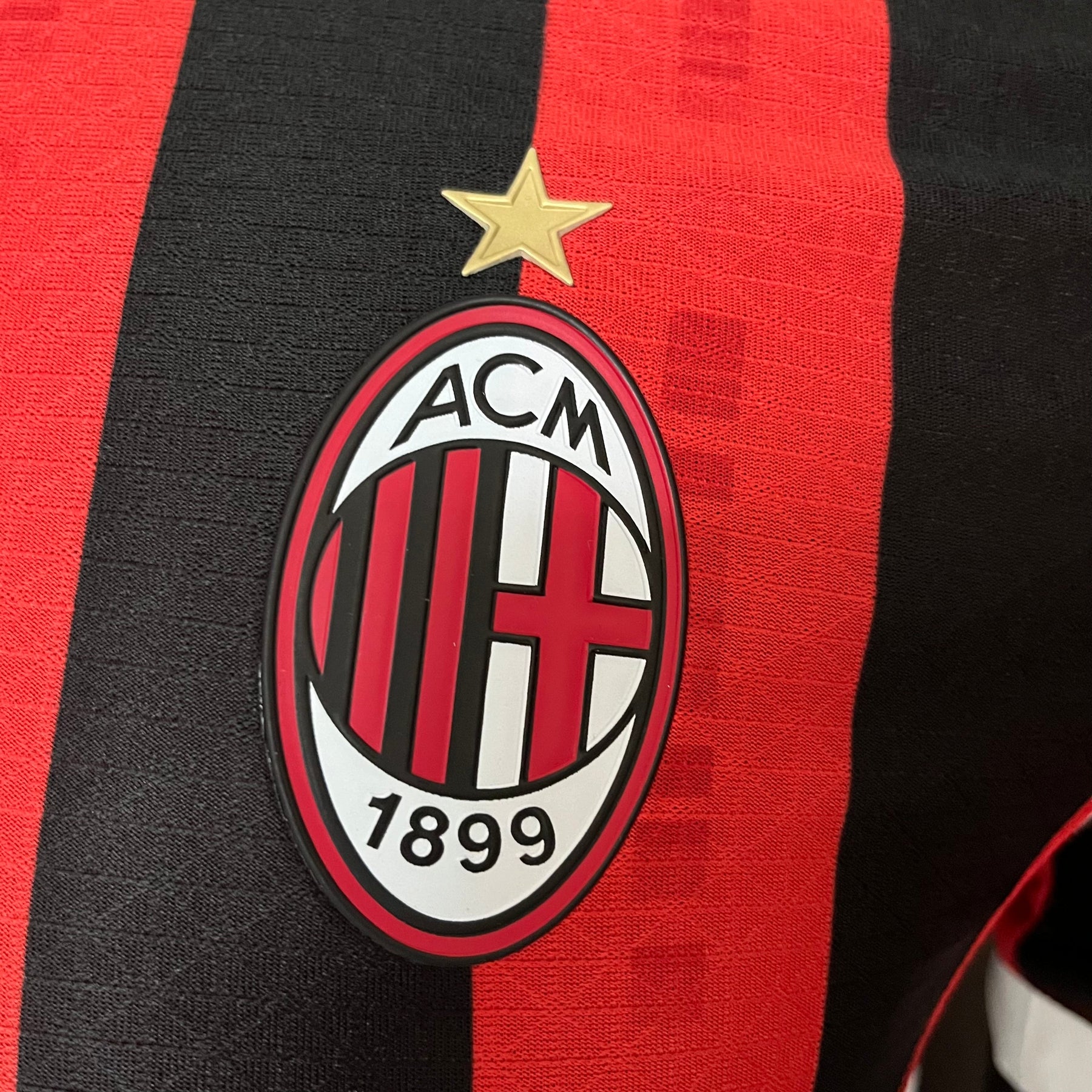 CAMISA MILAN VERSÃO JOGADOR HOME 24/25