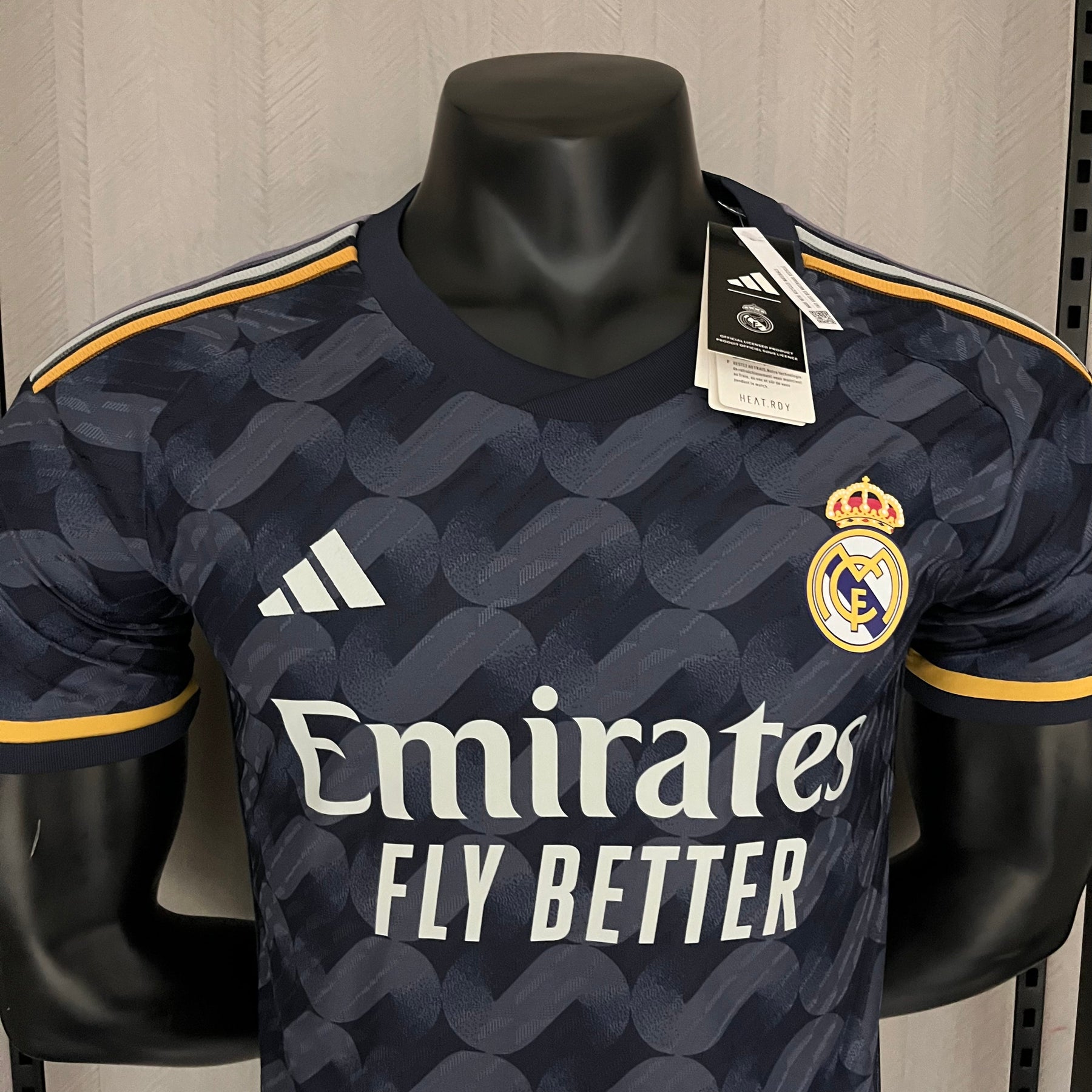 CAMISA REAL MADRID VERSÃO JOGADOR AWAY 23/24