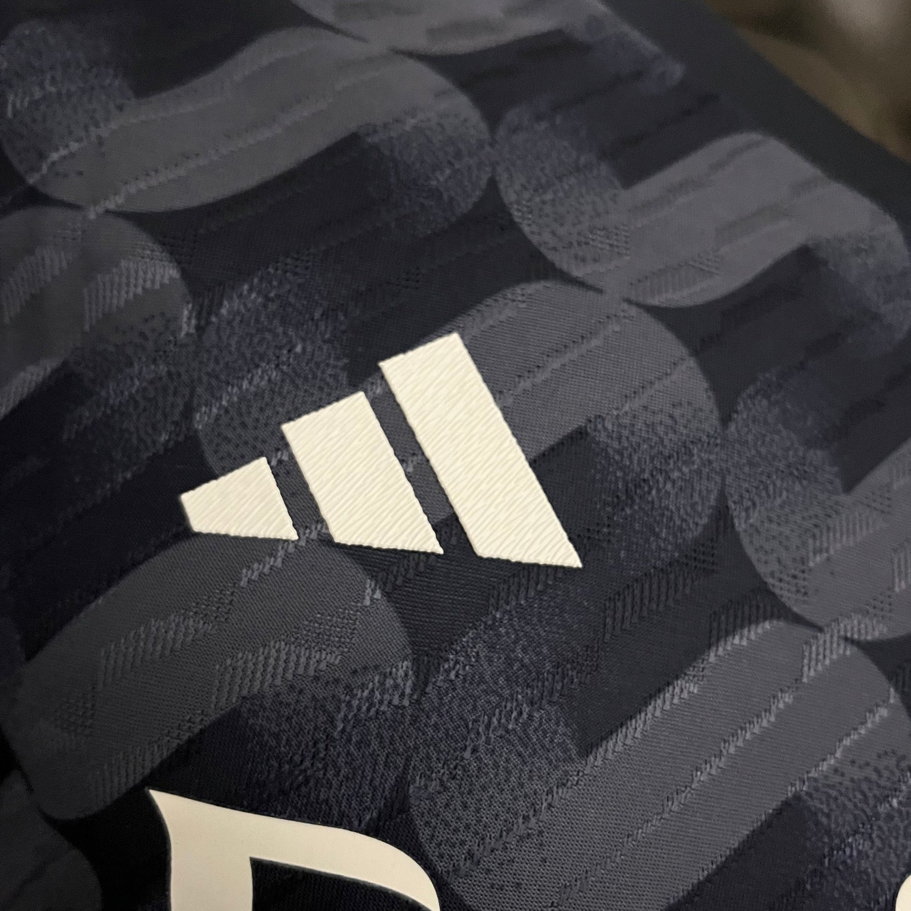 CAMISA REAL MADRID VERSÃO JOGADOR AWAY 23/24