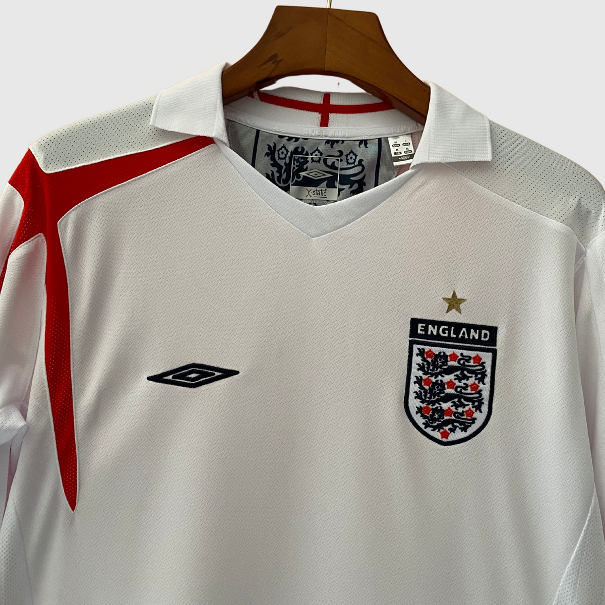 CAMISA RETRÔ INGLATERRA HOME MANGA LONGA 2006