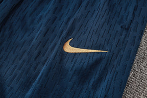 CONJUNTO DE TREINO BARCELONA VERSÃO JOGADOR B893 24/25