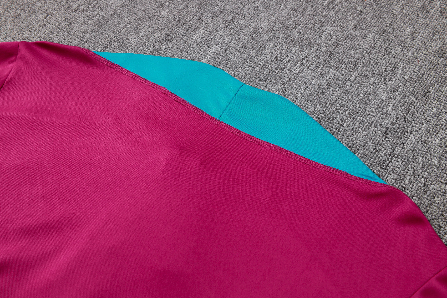 CONJUNTO DE TREINO PSG B821 24/25