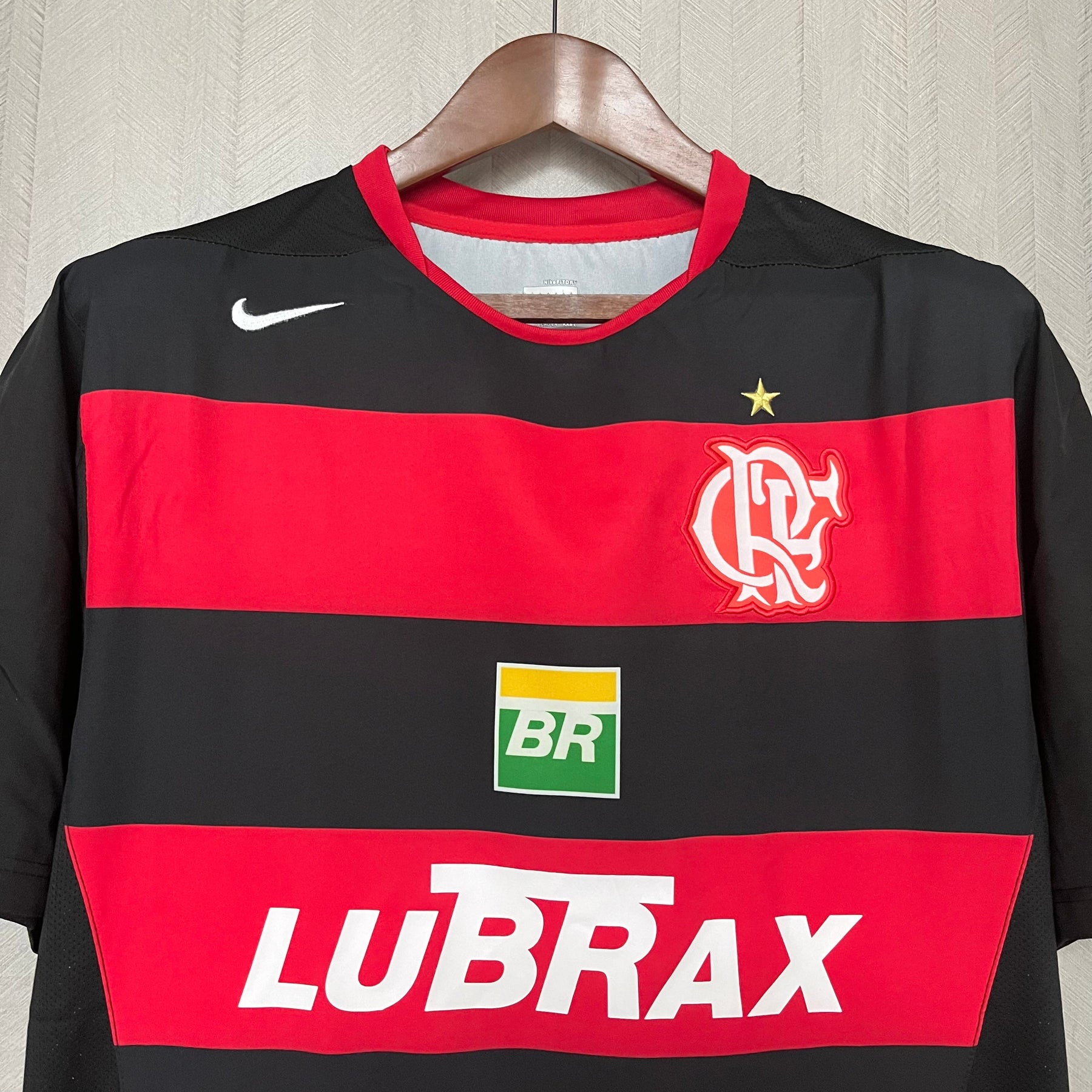 CAMISA RETRÔ FLAMENGO HOME 05/06