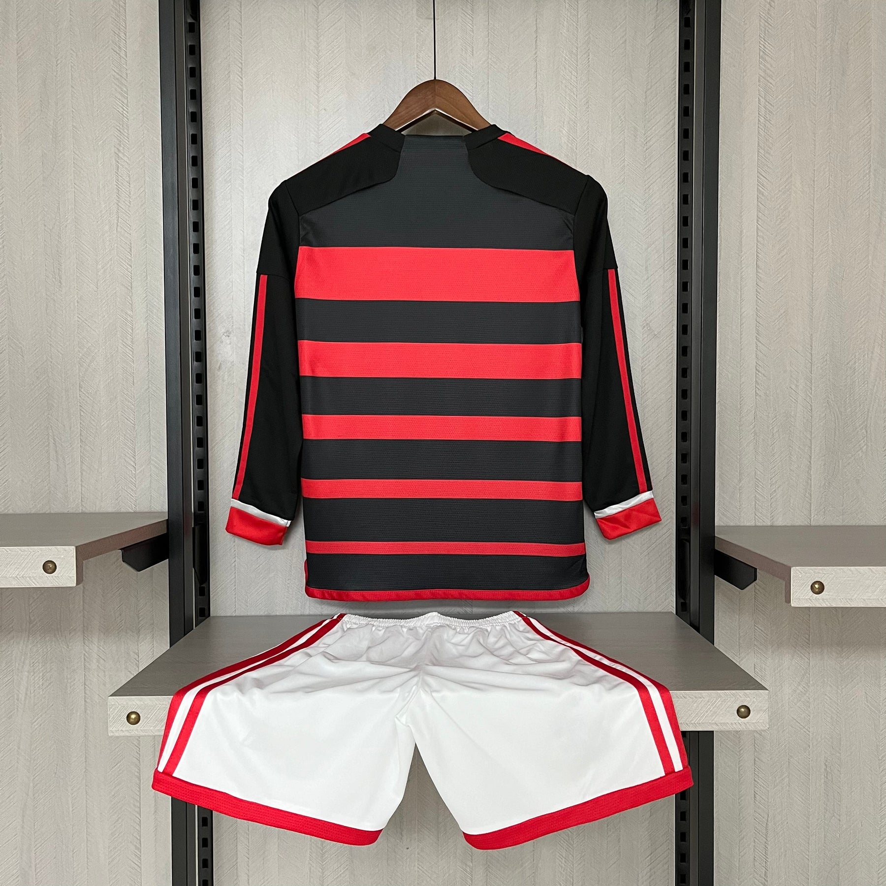 KIT INFANTIL FLAMENGO MANGA LONGA HOME 24/25