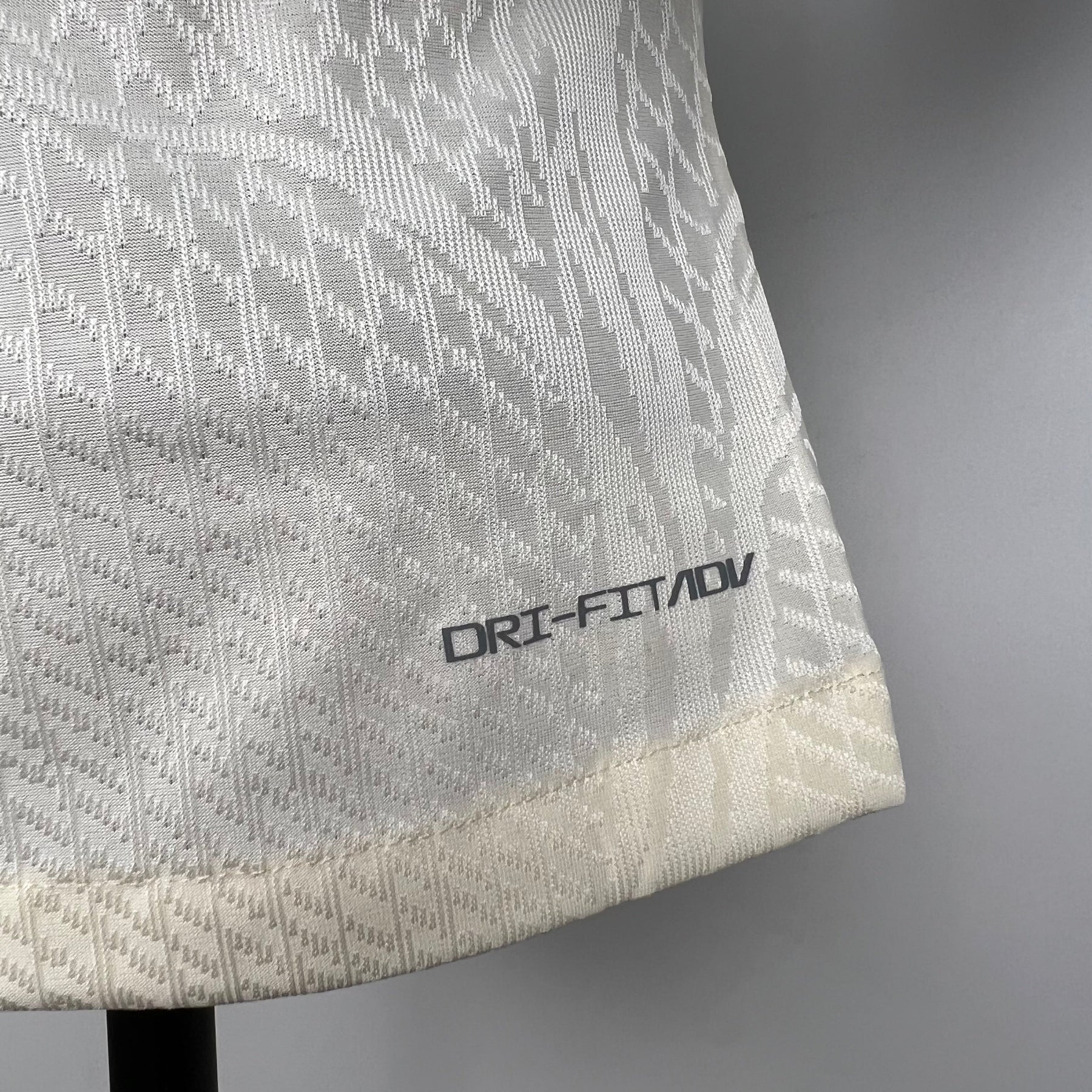 CAMISA PSG VERSÃO JOGADOR TRAINNING WHITE 23/24