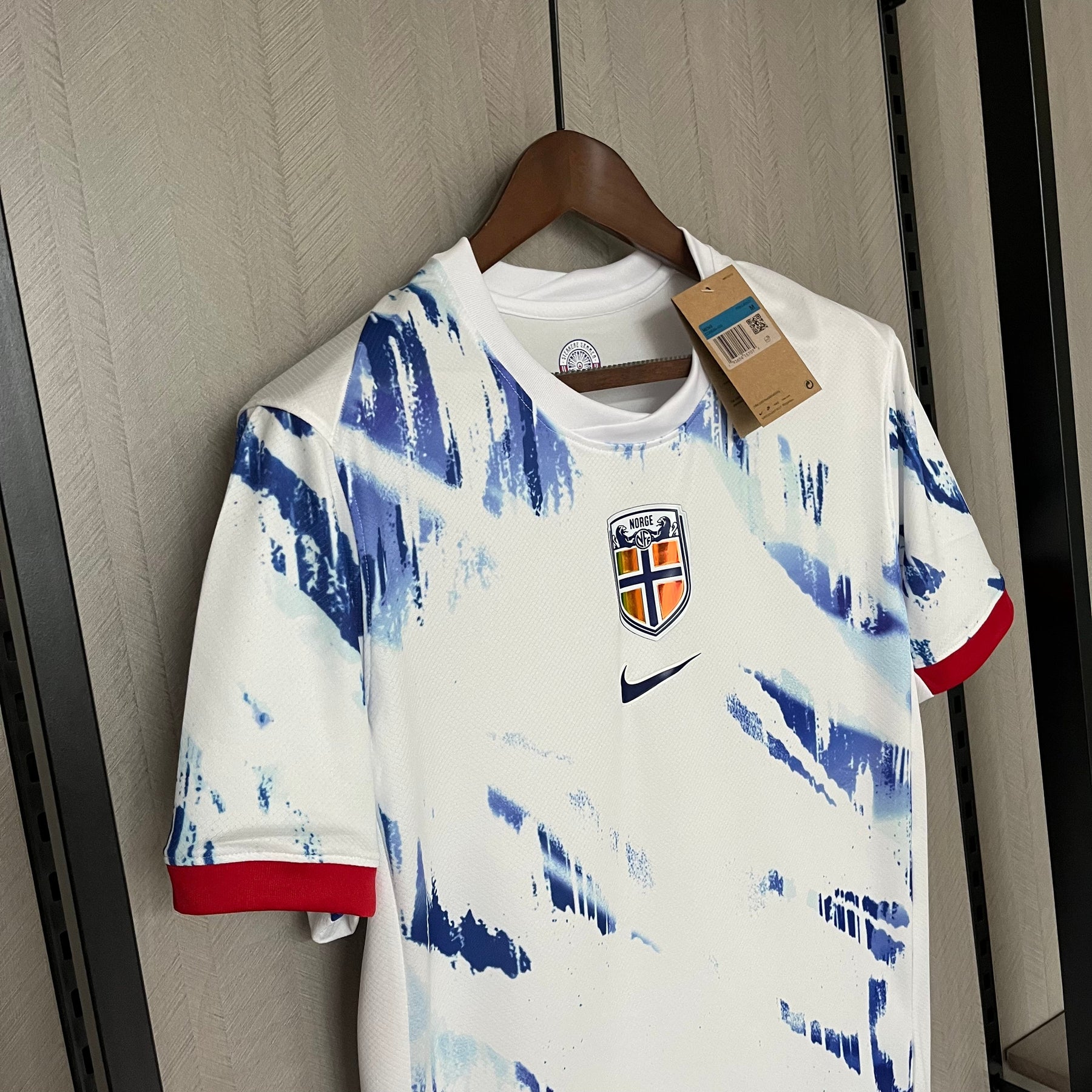 CAMISA NORUEGA AWAY 24/25