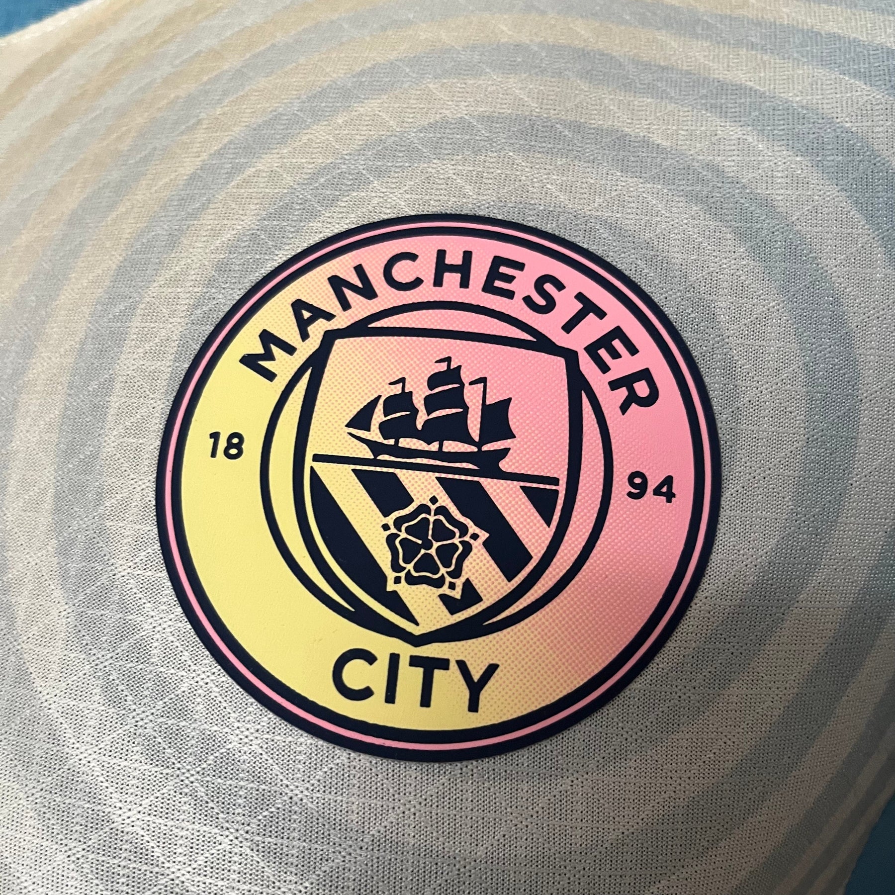 CAMISA MANCHESTER CITY VERSÃO JOGADOR FOUTH 24/25