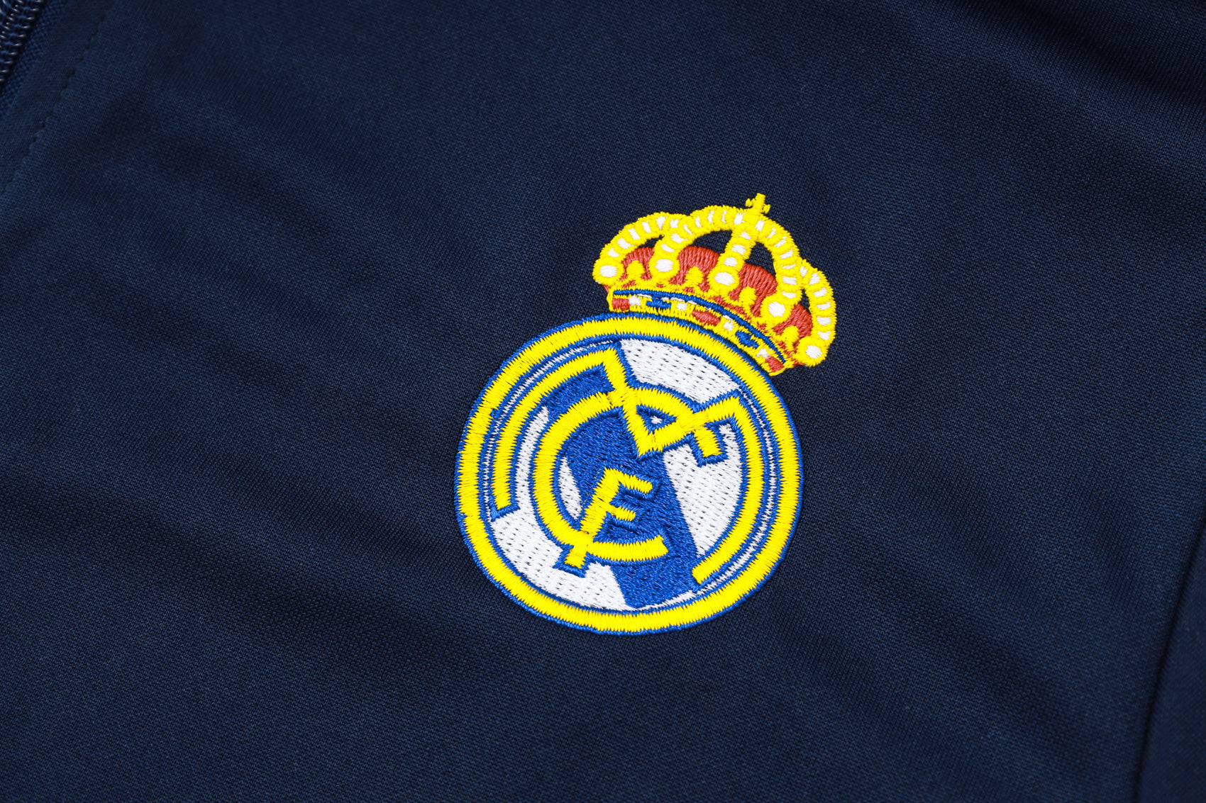 CONJUNTO DE TREINO REAL MADRID A777 24/25