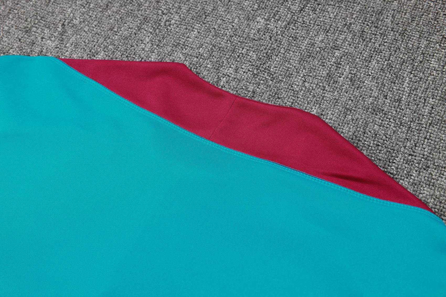 CONJUNTO DE TREINO PSG B820 24/25