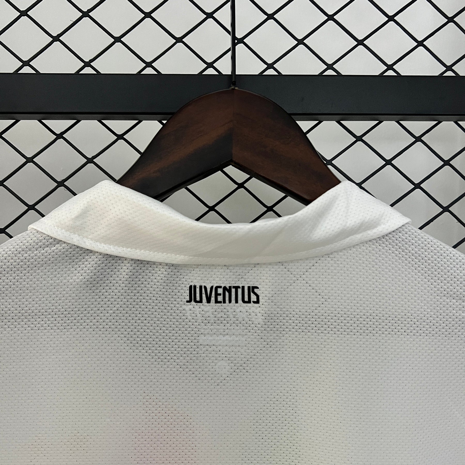 CAMISA JUVENTUS RETRÔ AWAY 10/11