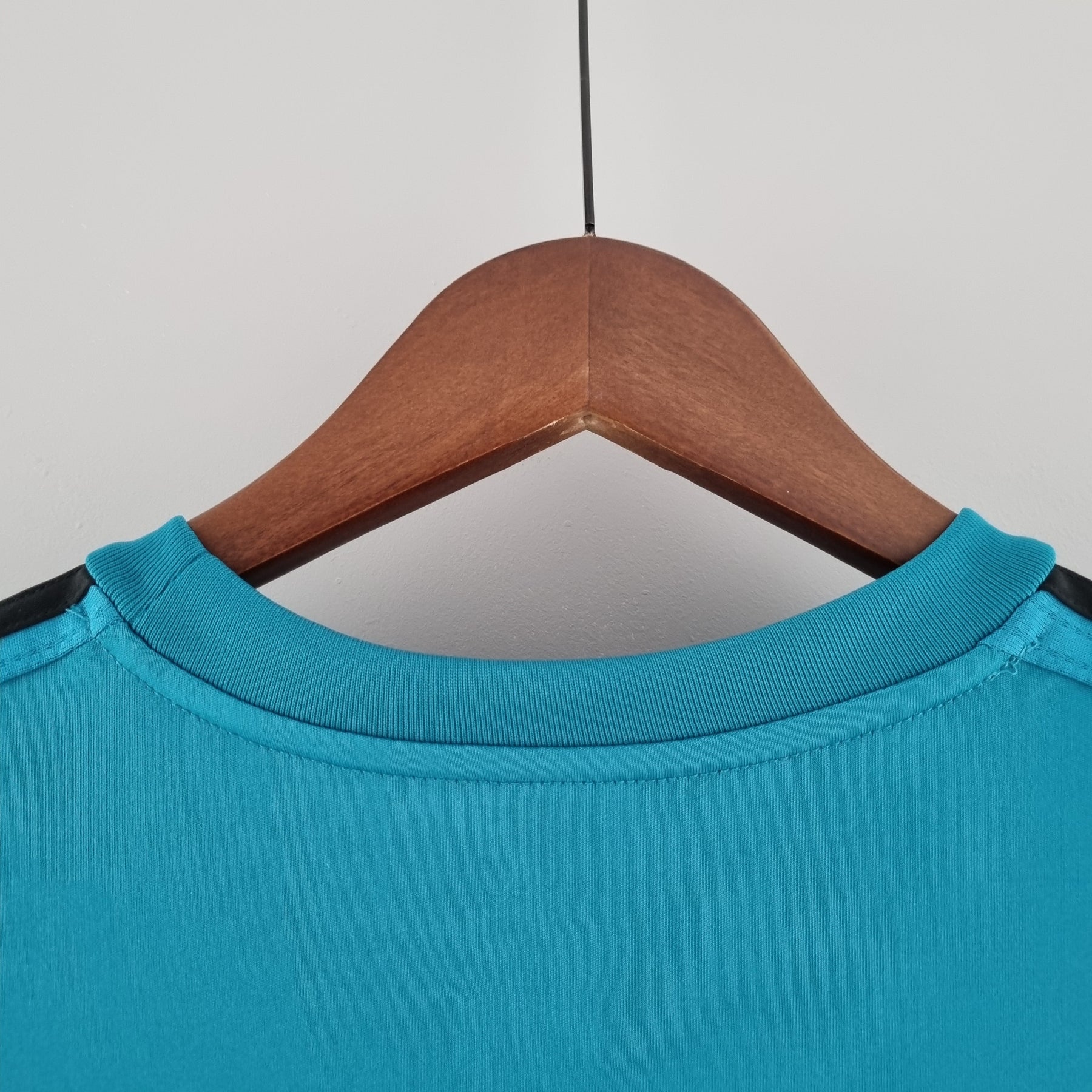 CAMISA RETRÔ REAL MADRID THIRD 17/18