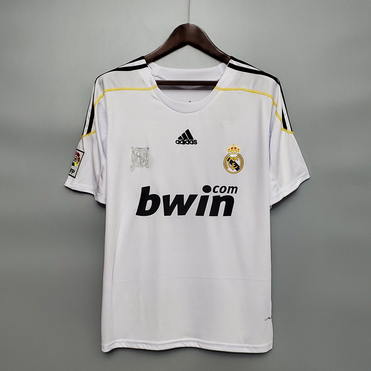 CAMISA RETRÔ REAL MADRID HOME 09/10