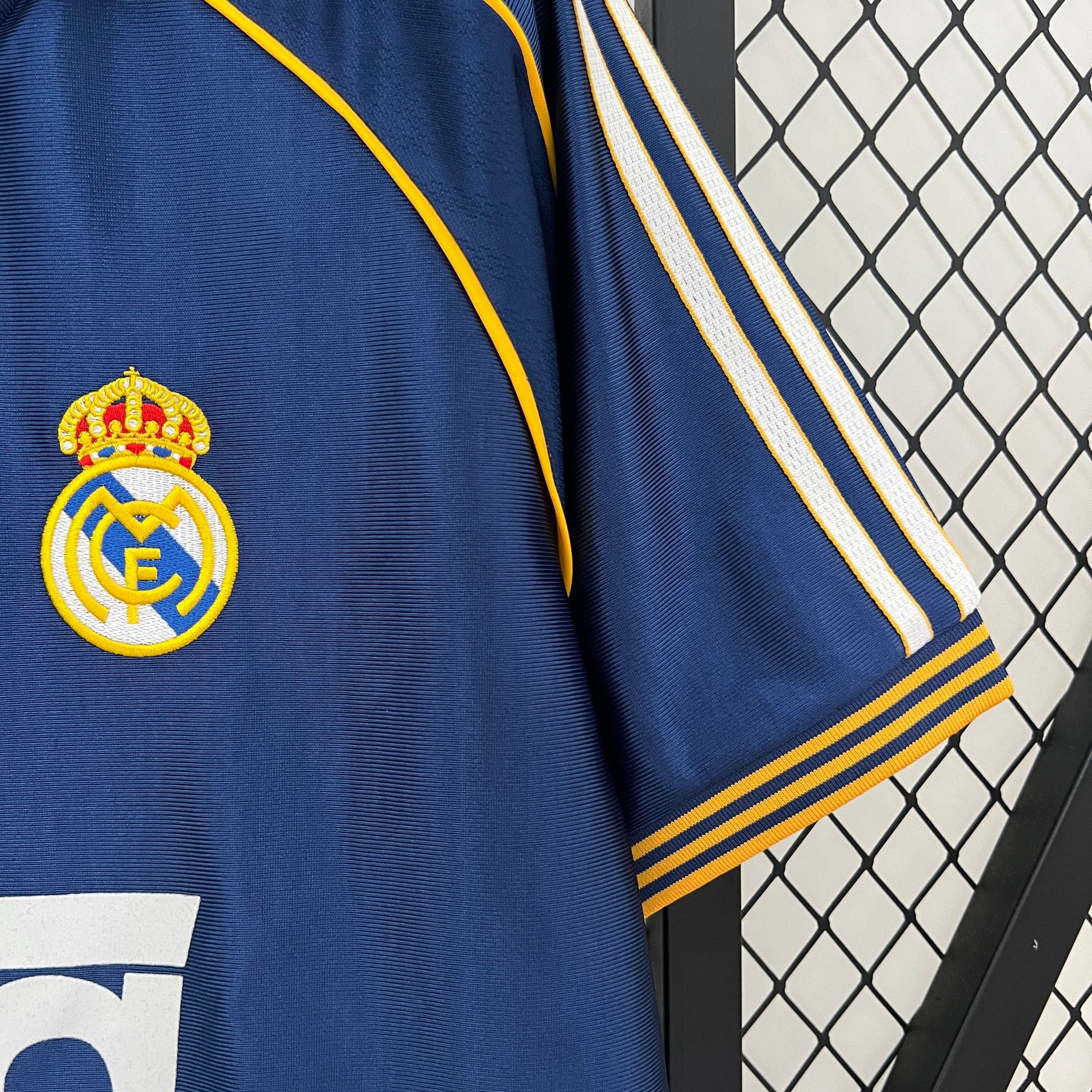 CAMISA REAL MADRID RETRÔ THIRD 98/00