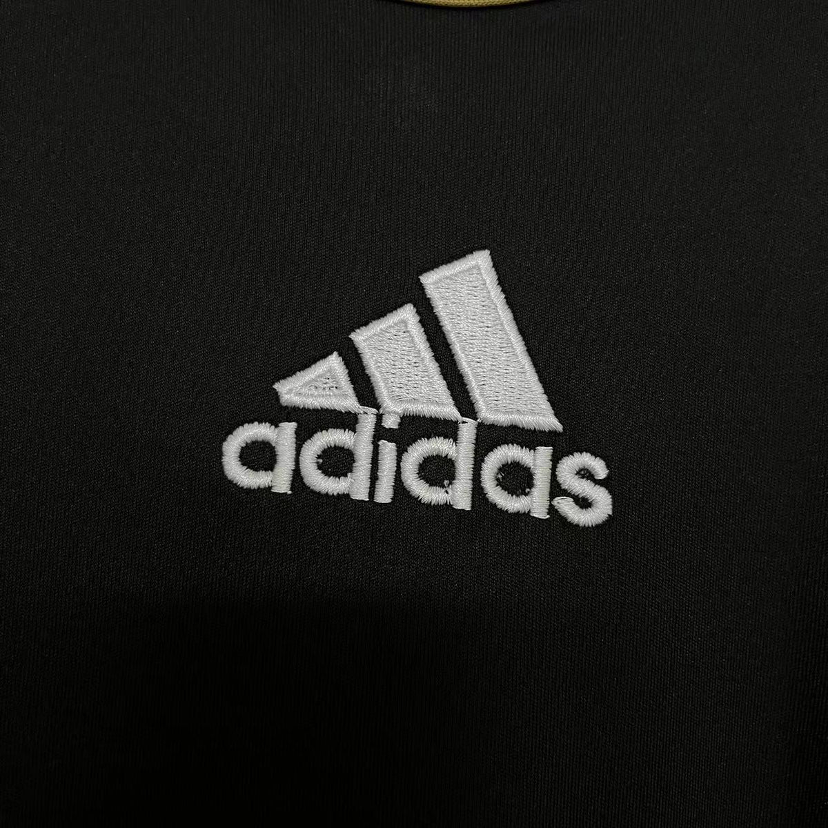 CAMISA RETRÔ MILAN THIRD MANGA LONGA 06/07