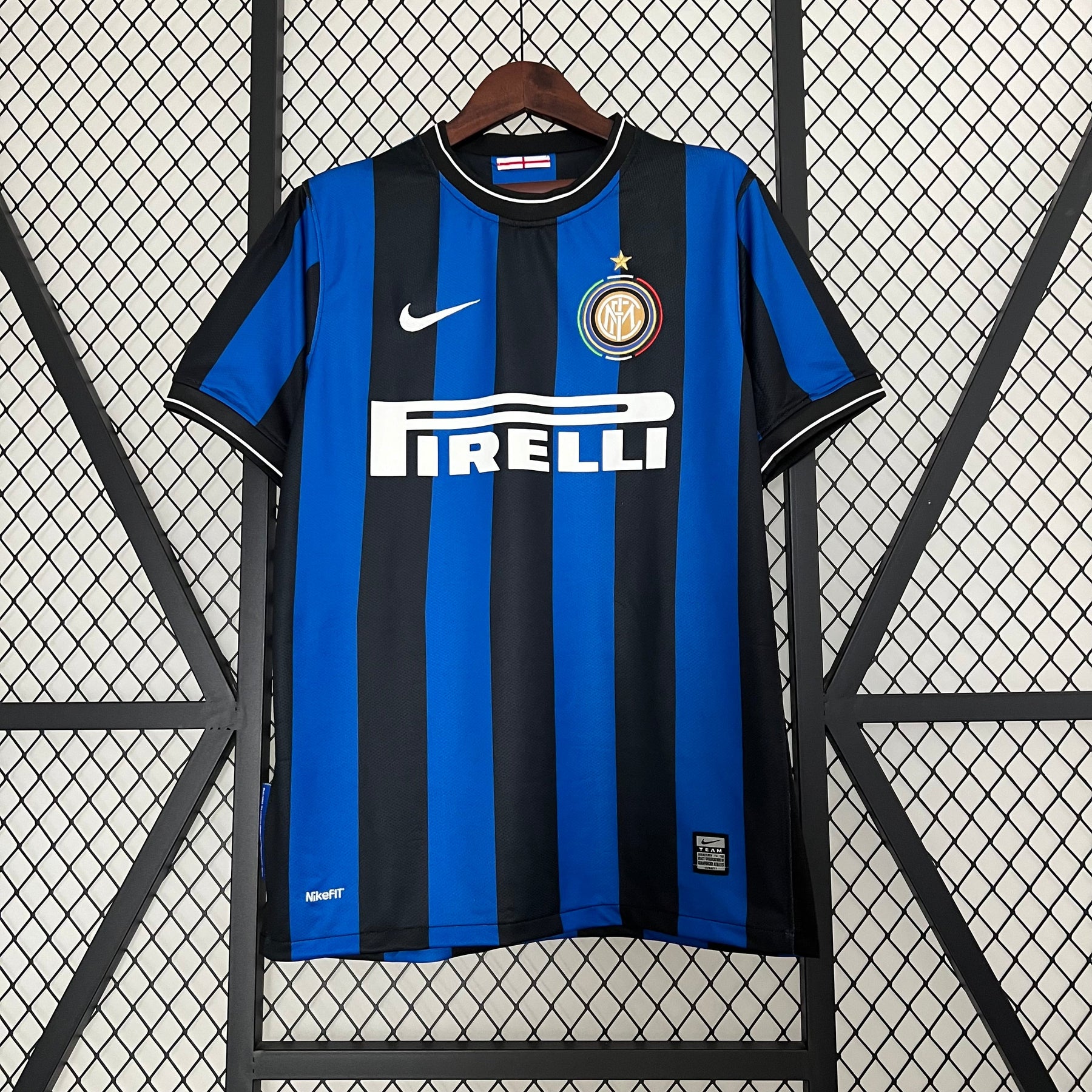 CAMISA RETRÔ INTER DE MILÃO HOME 09/10