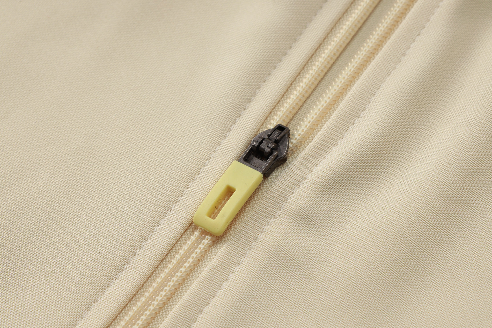 CONJUNTO DE TREINO REAL MADRID A843 24/25