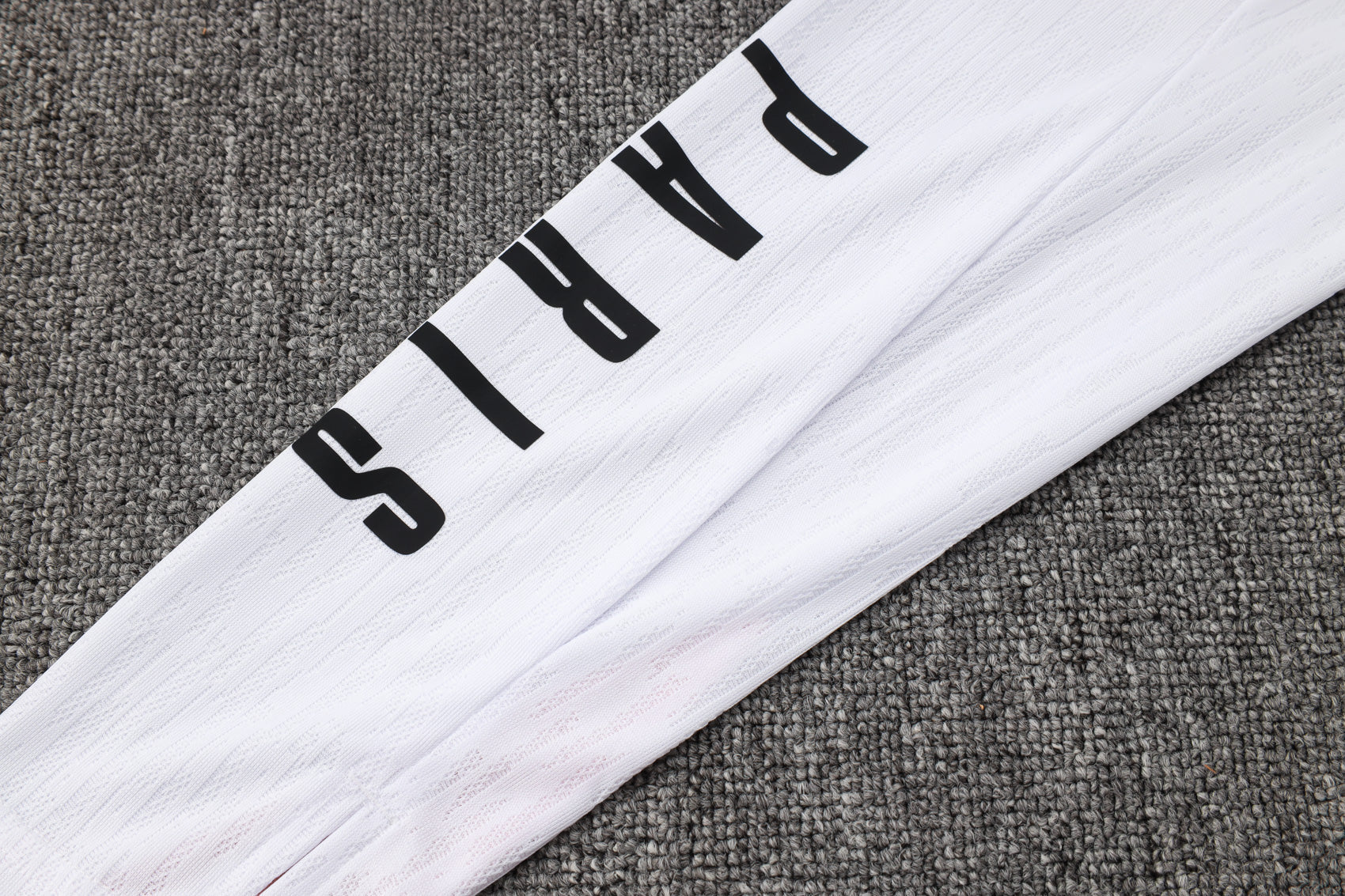 CONJUNTO DE TREINO PSG B968 VERSÃO JOGADOR 24/25