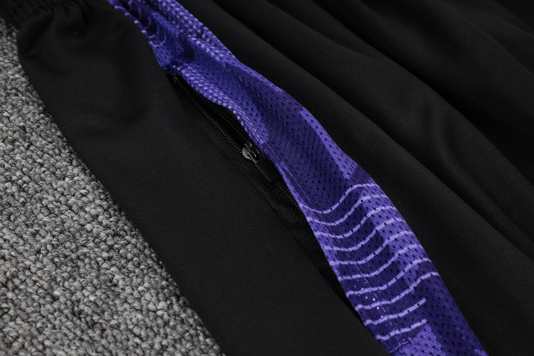 CONJUNTO DE TREINO REAL MADRID B979 24/25