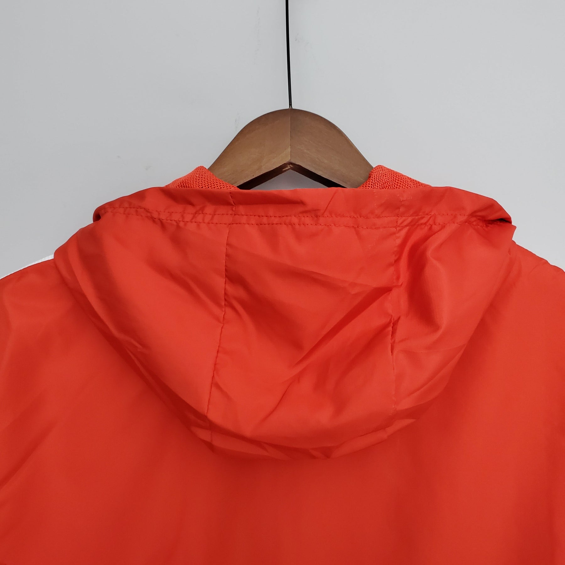 CORTA-VENTO BAYERN DE MUNICH RED 22/23