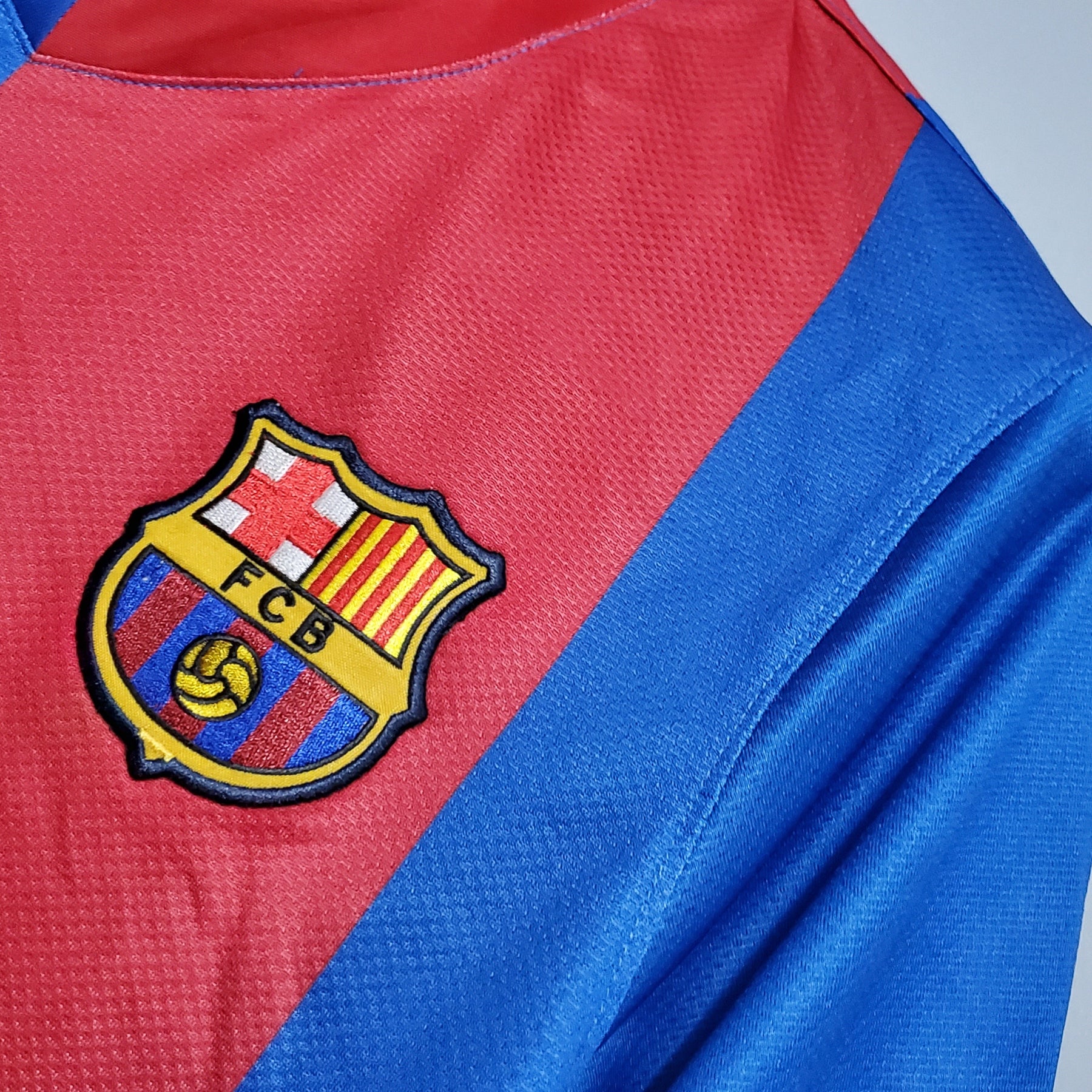 CAMISA RETRÔ BARCELONA HOME 06/07