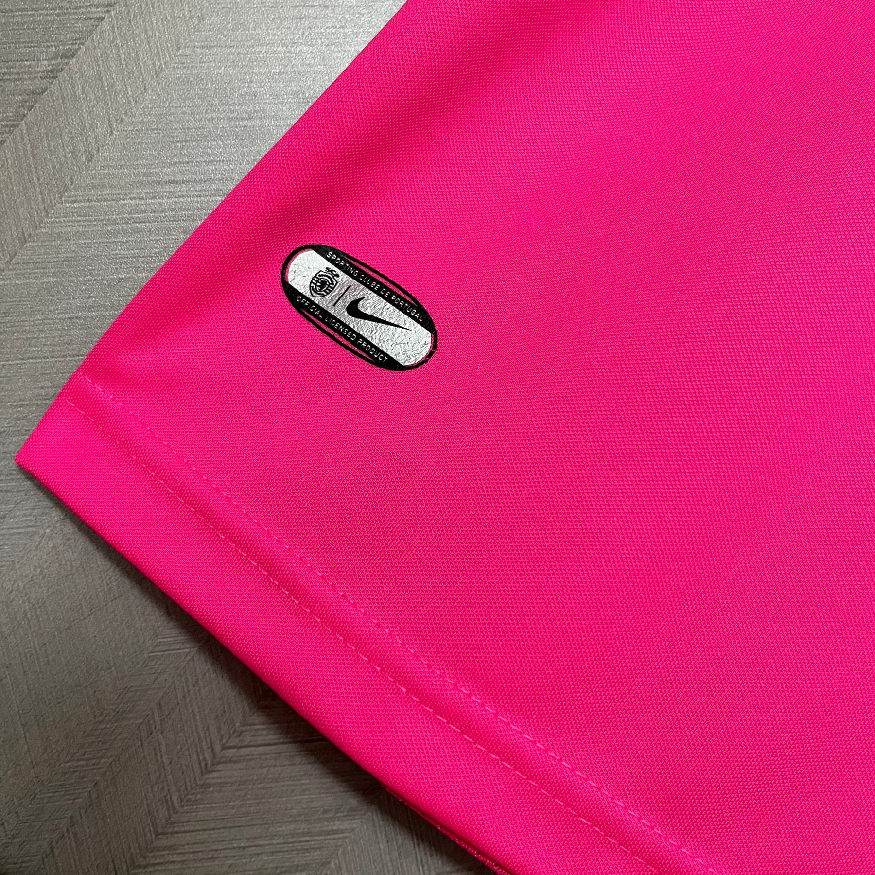 CAMISA SPORTING LISBOA OUTUBRO ROSA 24/25