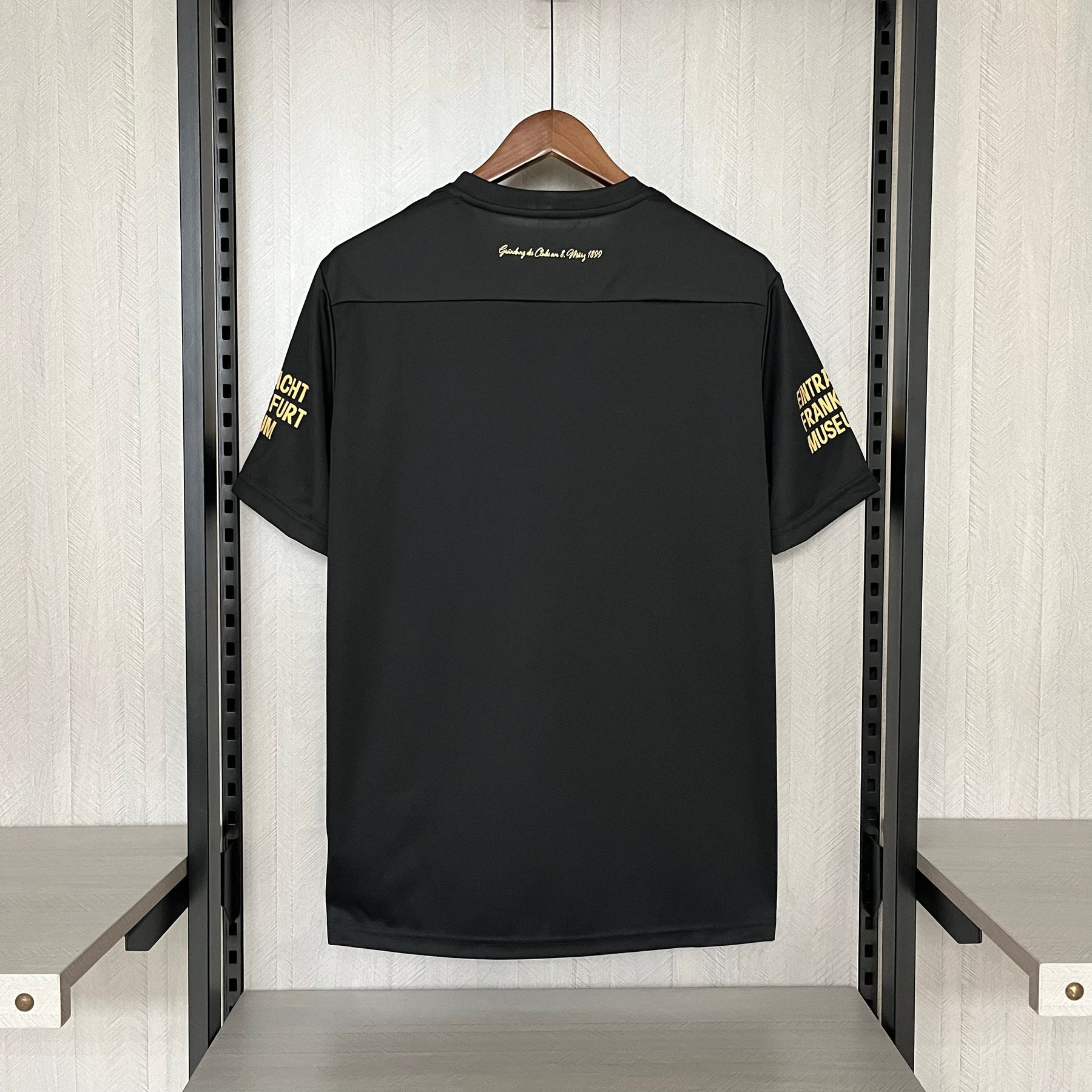 CAMISA EINTRACHT FRANKFURT 125 ANOS 24/25