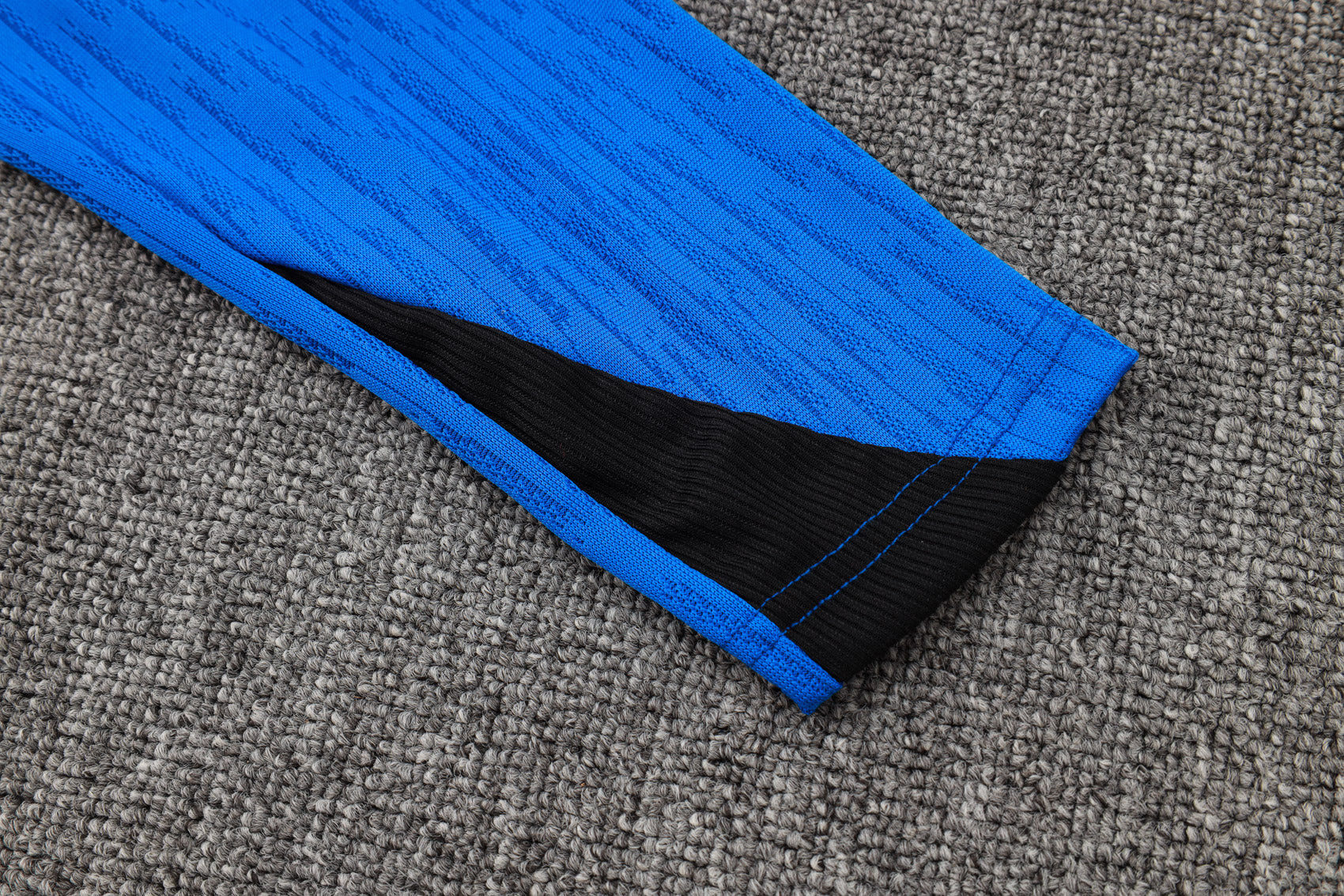 CONJUNTO DE TREINO BARCELONA VERSÃO JOGADOR B949 24/25