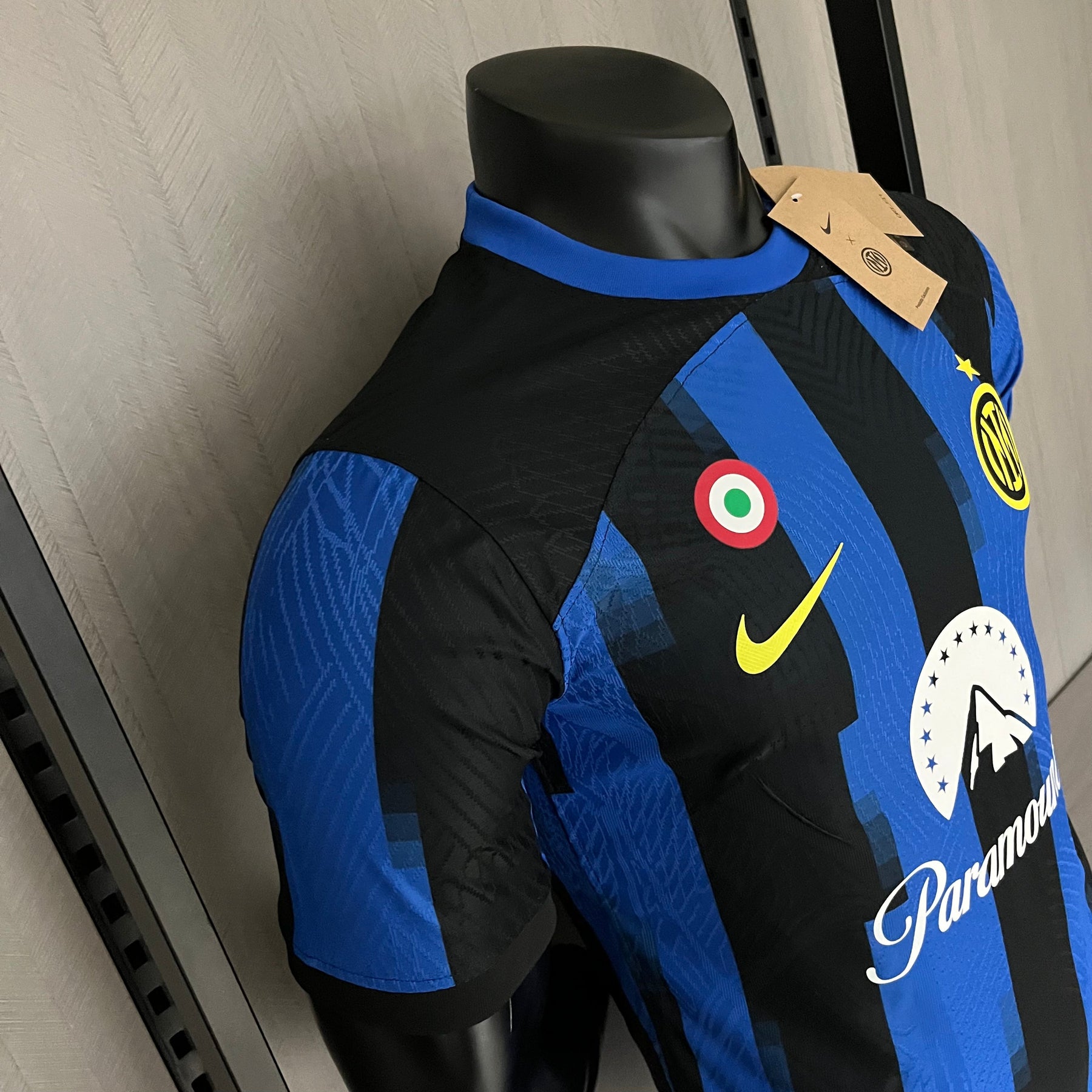 CAMISA INTER DE MILÃO VERSÃO JOGADOR HOME 23/24
