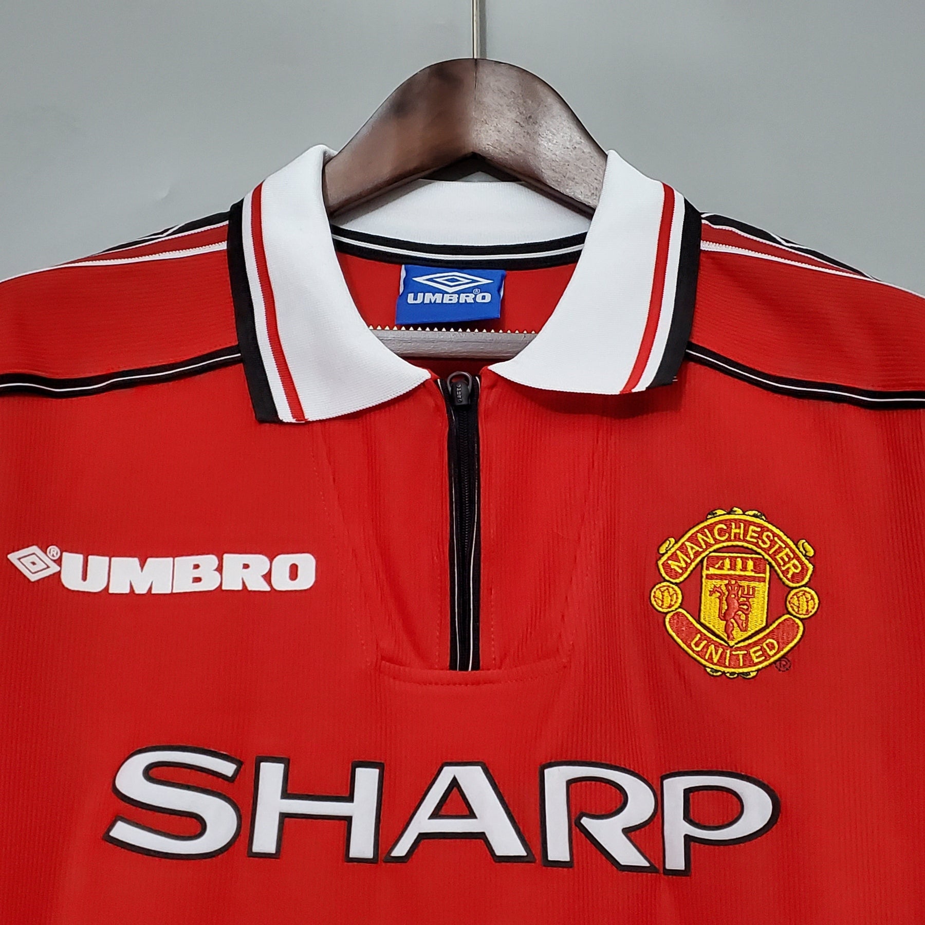 CAMISA RETRÔ MANCHESTER UNITED HOME MANGA LONGA 98/99