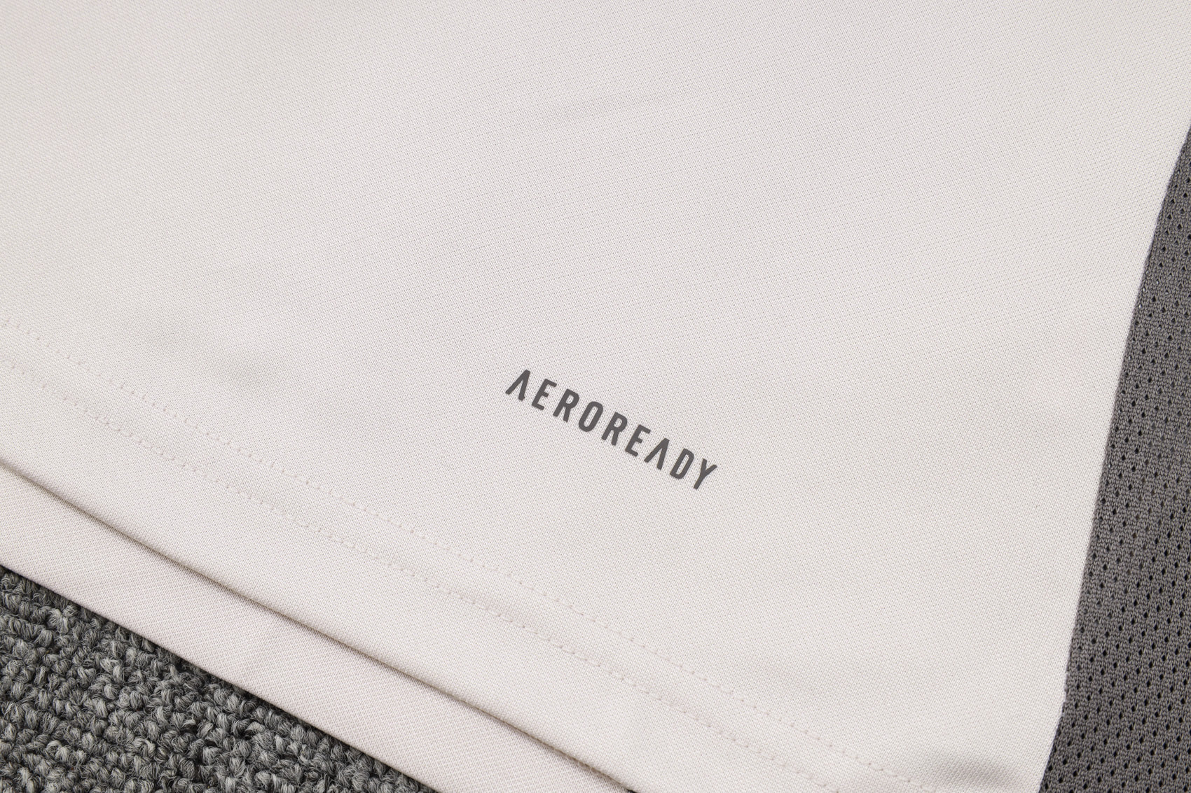 CONJUNTO DE TREINO REAL MADRID B909 24/25