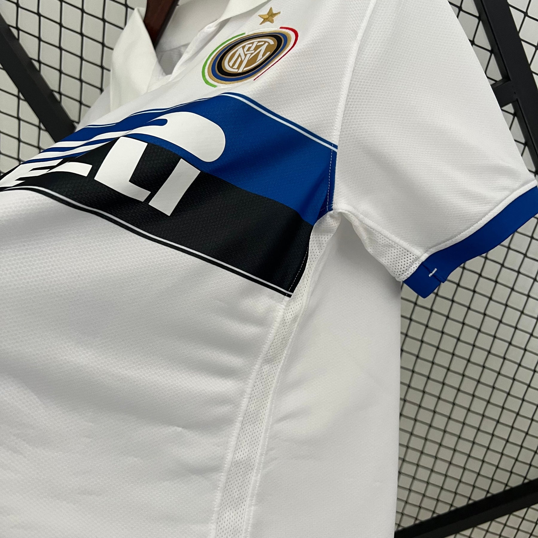 CAMISA RETRÔ INTER DE MILÃO AWAY 09/10