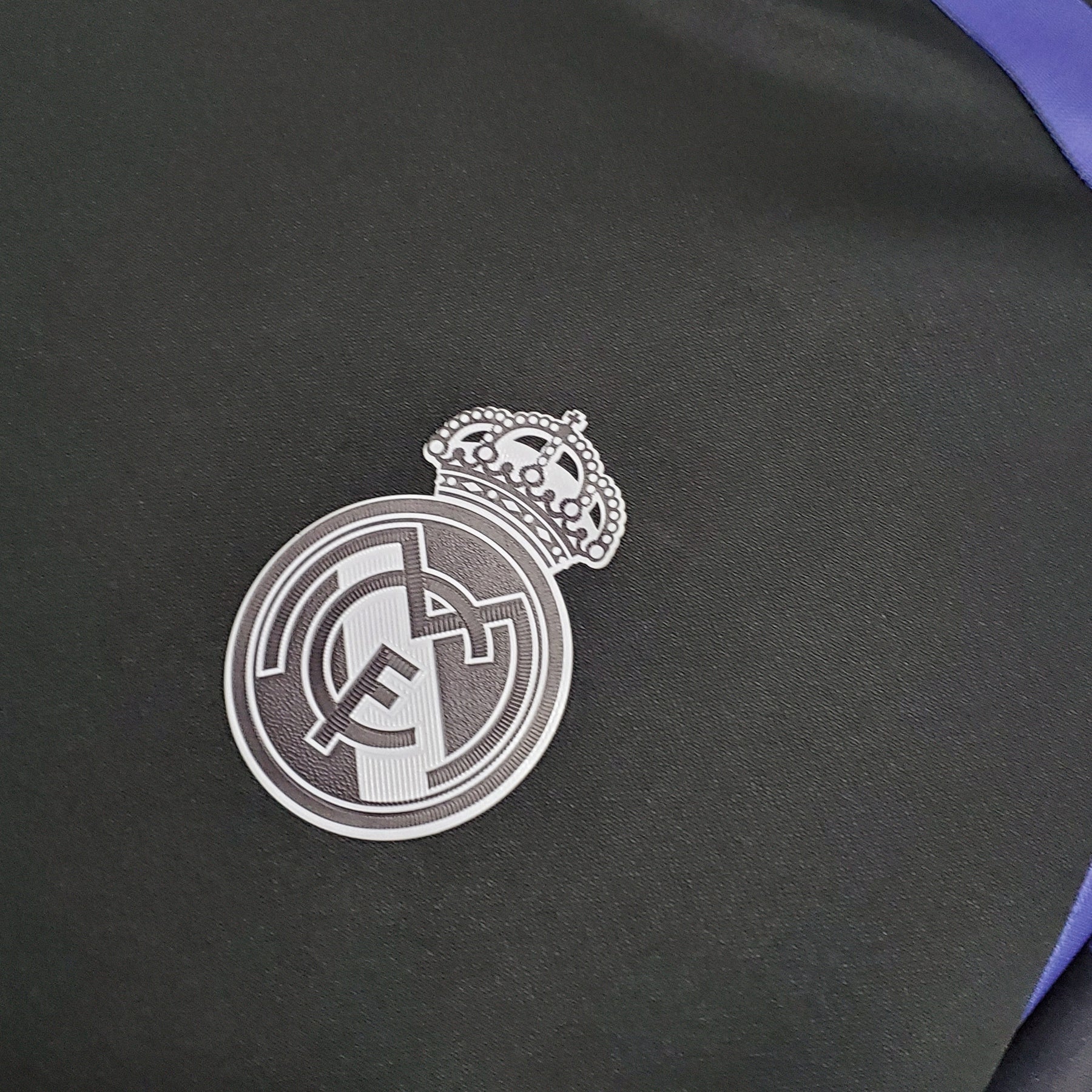 CAMISA REAL MADRID MANGA LONGA RETRÔ THIRD 16/17