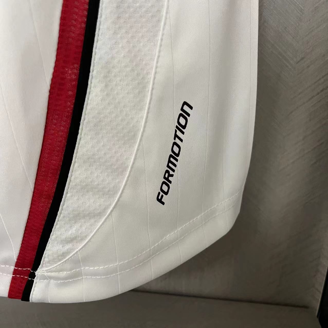 CAMISA MILAN RETRÔ AWAY 06/07