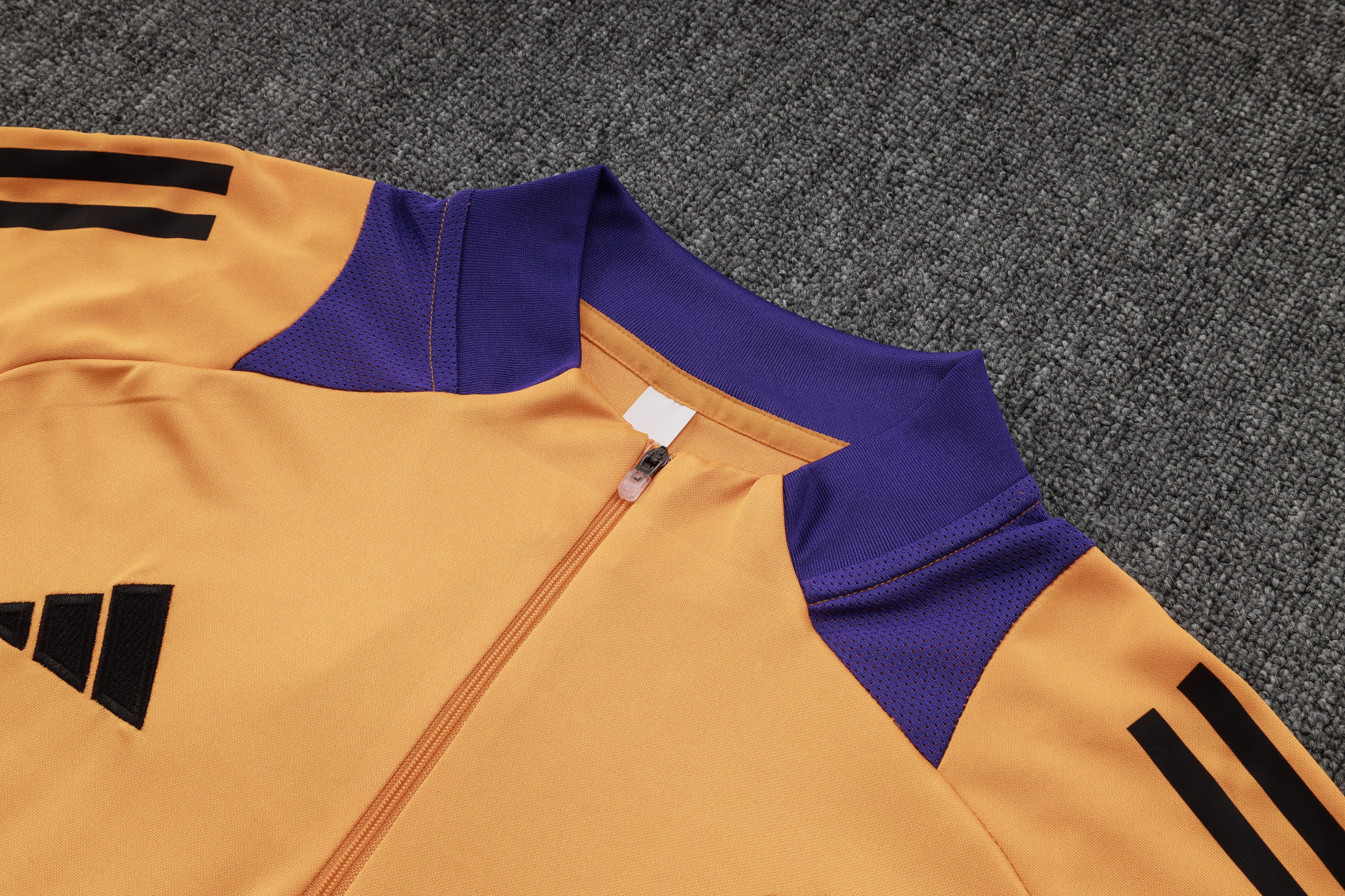 CONJUNTO DE TREINO REAL MADRID B979 24/25