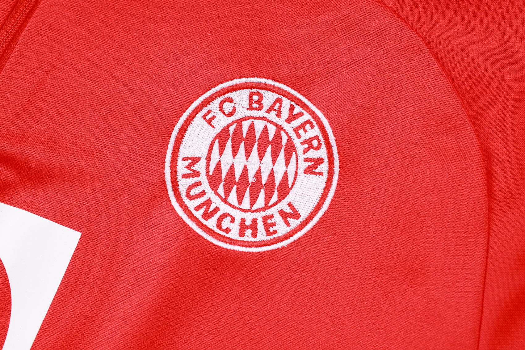 CONJUNTO DE TREINO BAYERN DE MUNICH B927 24/25