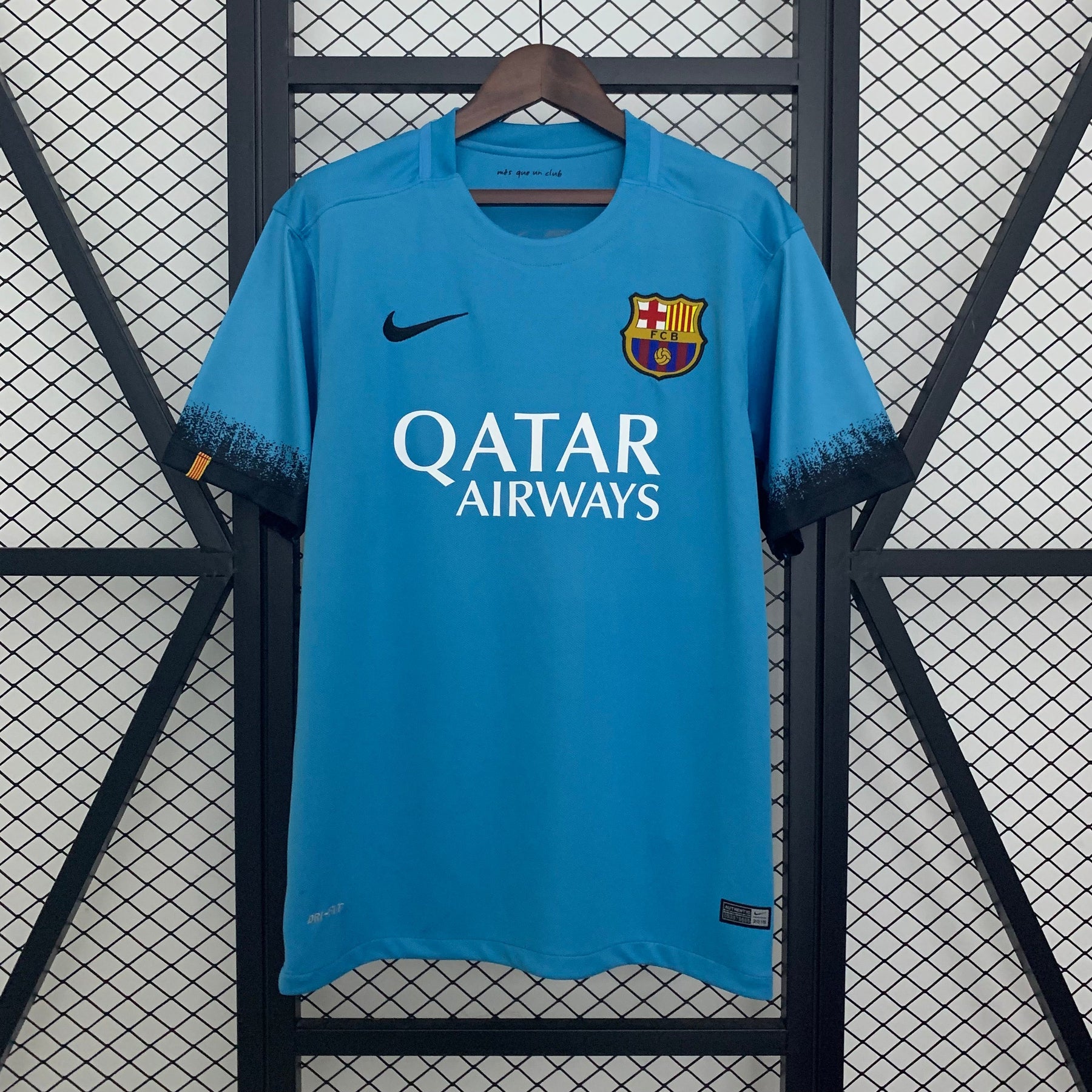 CAMISA RETRÔ BARCELONA THIRD 2015/16