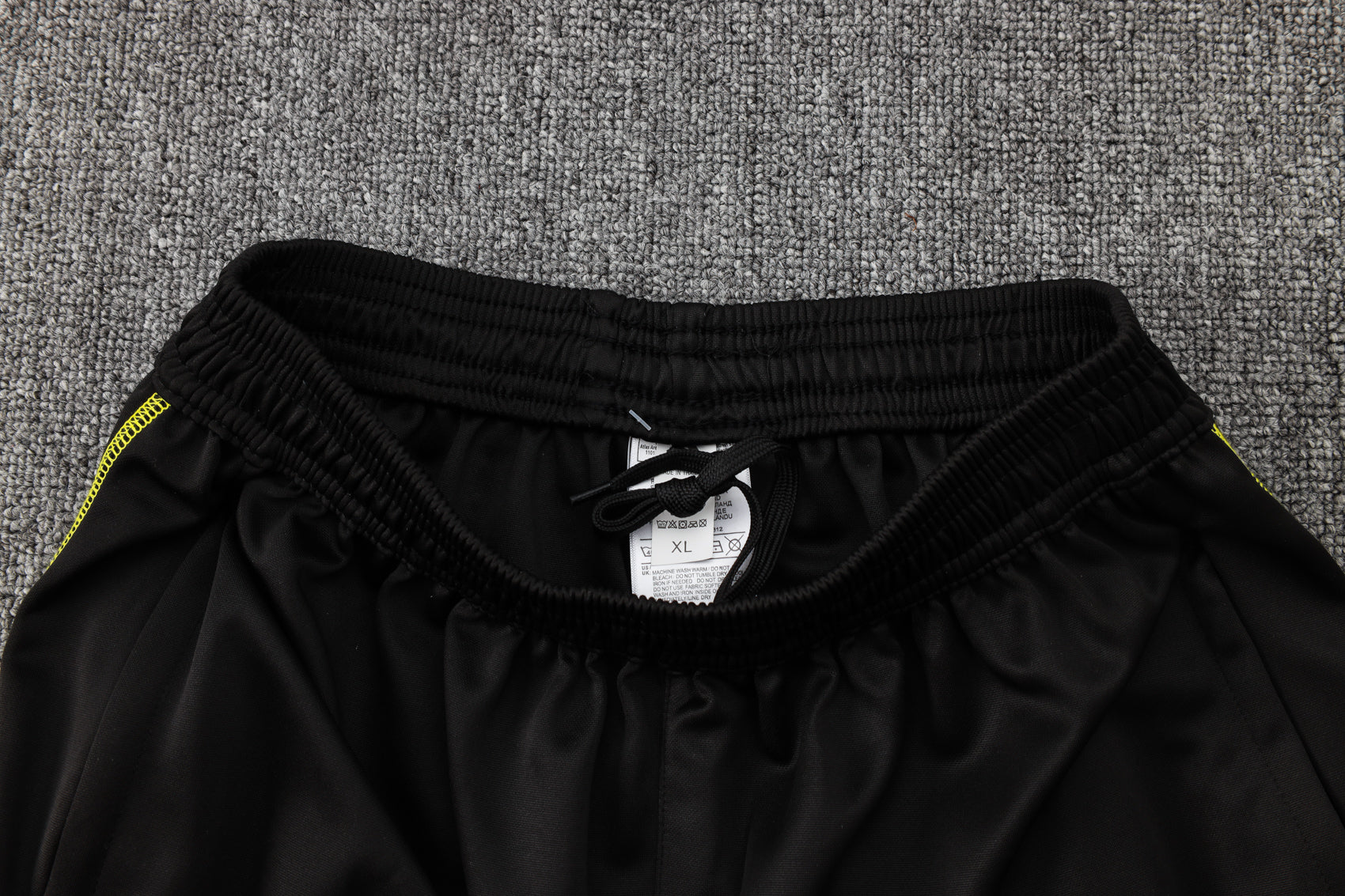 CONJUNTO DE TREINO FLAMENGO YELLOW 24/25