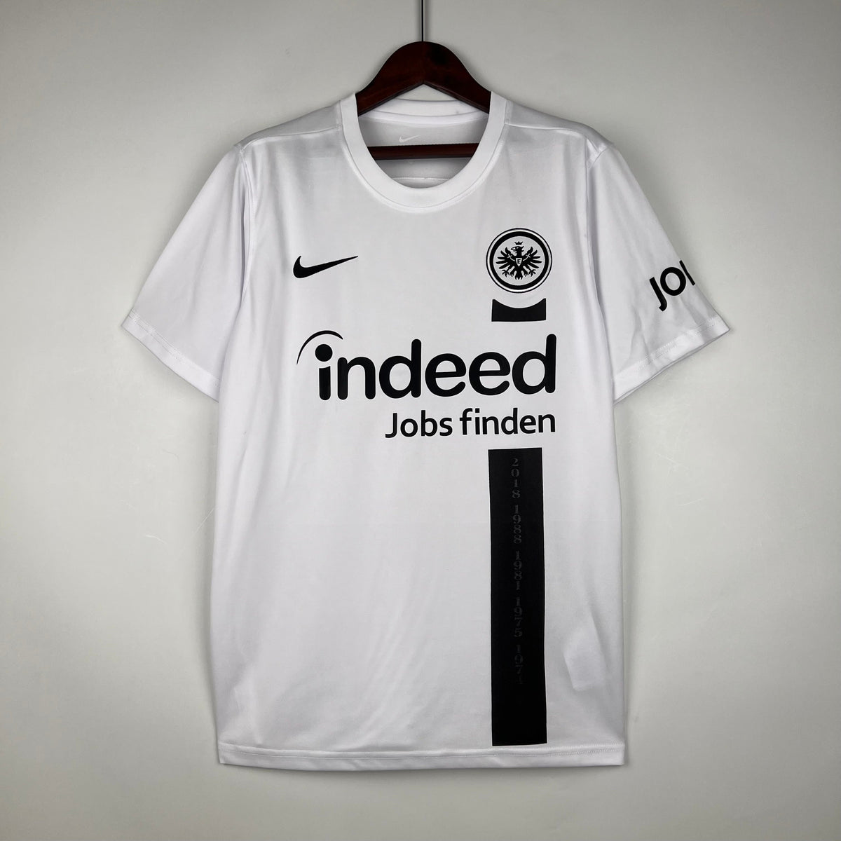 CAMISA EINTRACHT FRANKFURT HOME 23/24