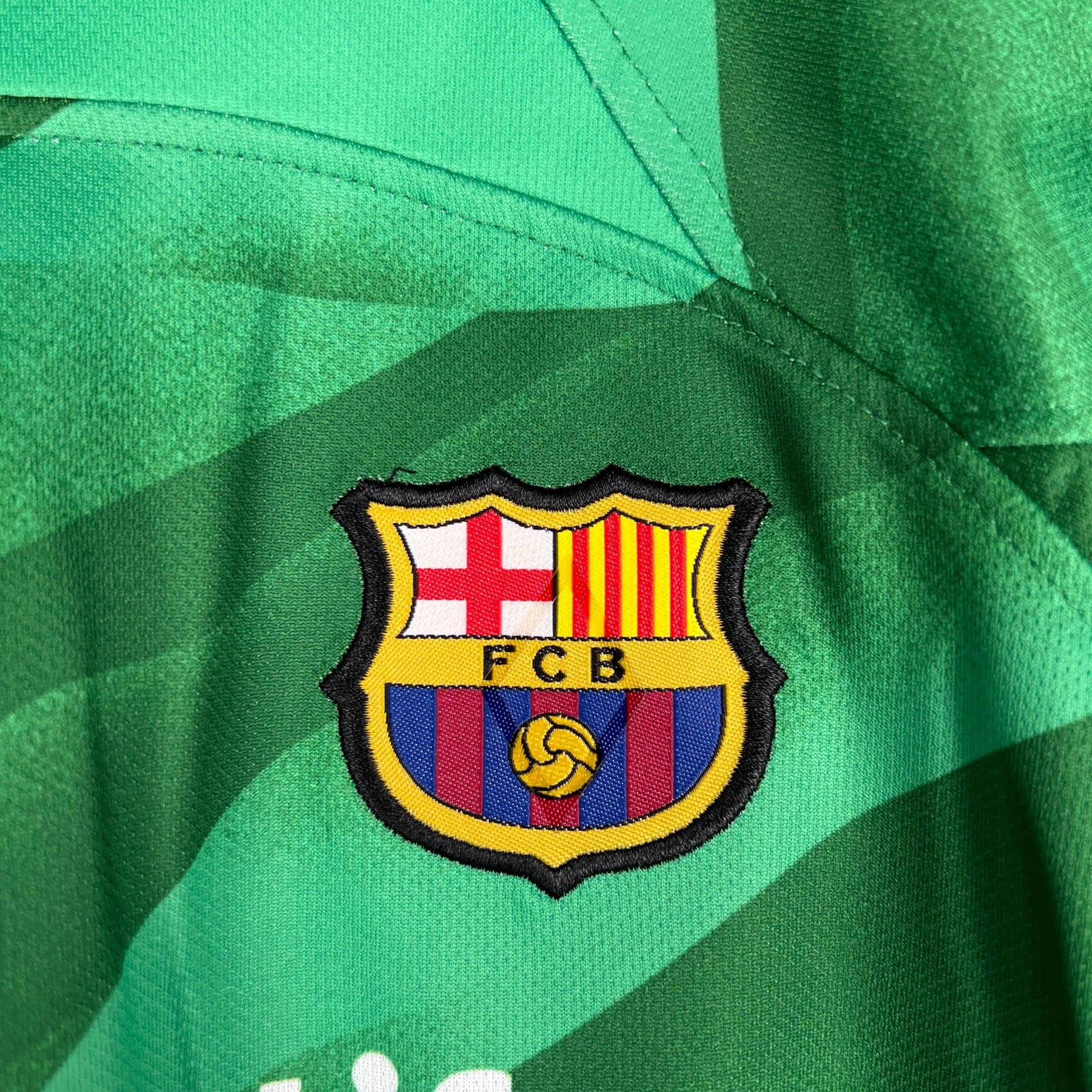 KIT INFANTIL BARCELONA GOLEIRO GREEN 23/24