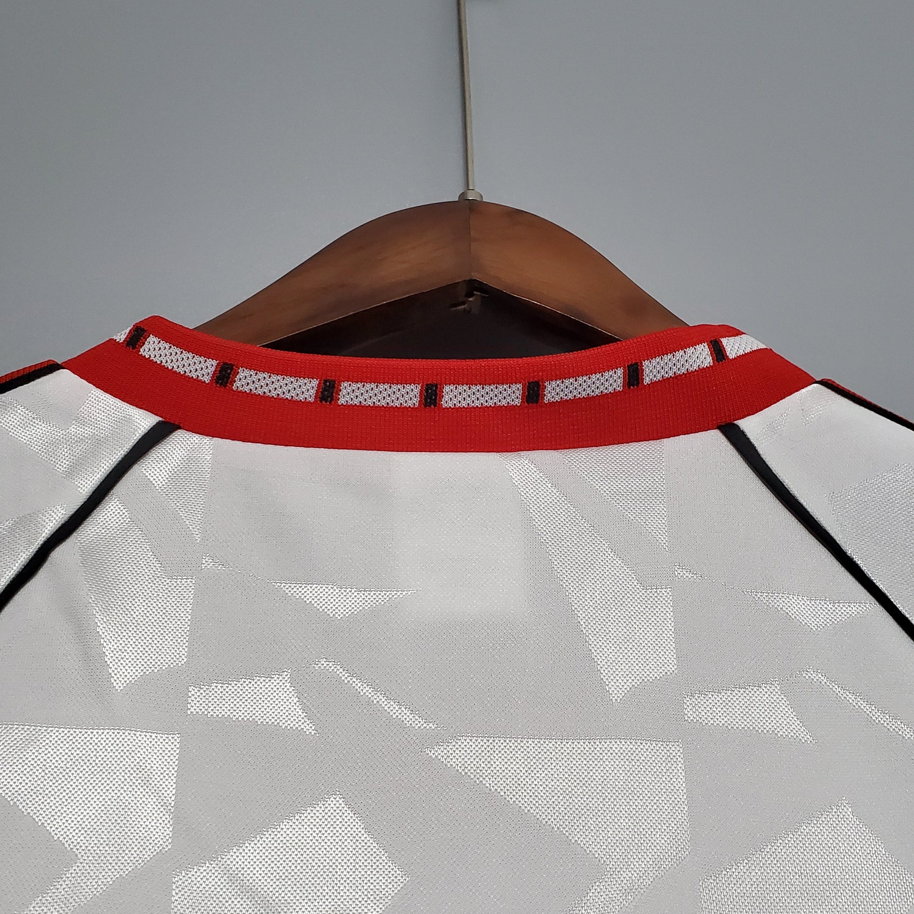 CAMISA RETRÔ MANCHESTER UNITED AWAY 91/92