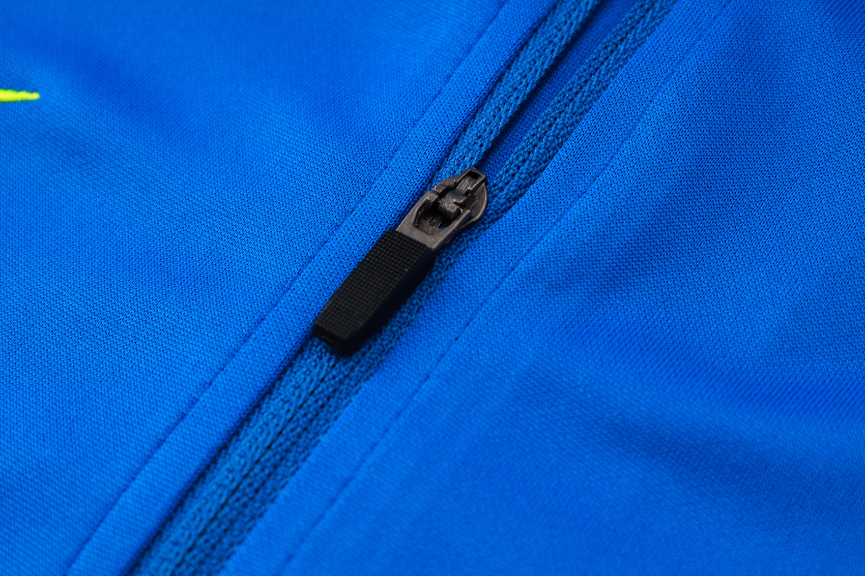 CONJUNTO DE TREINO BARCELONA B822 24/25