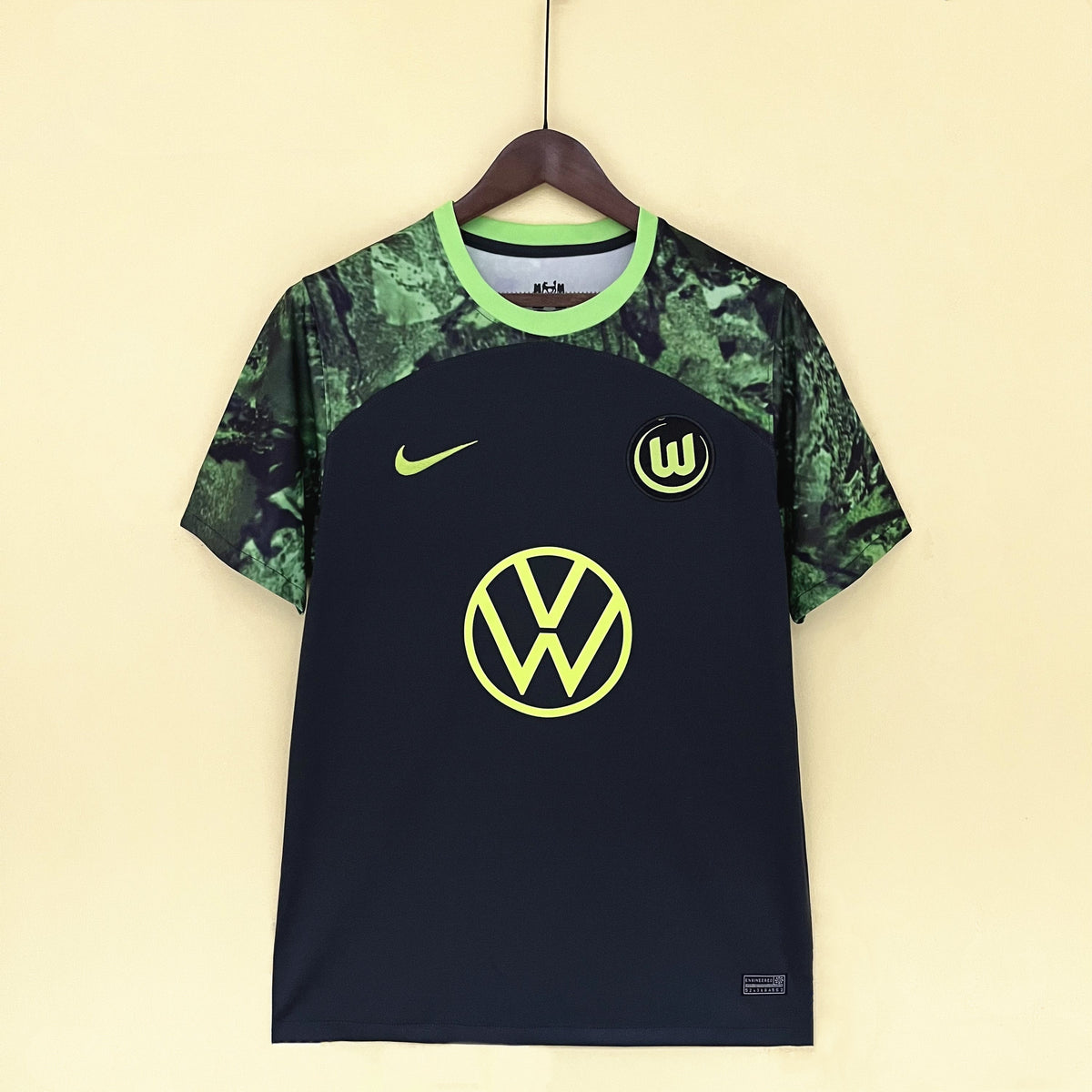 CAMISA WOLFSBURG AWAY 23/24