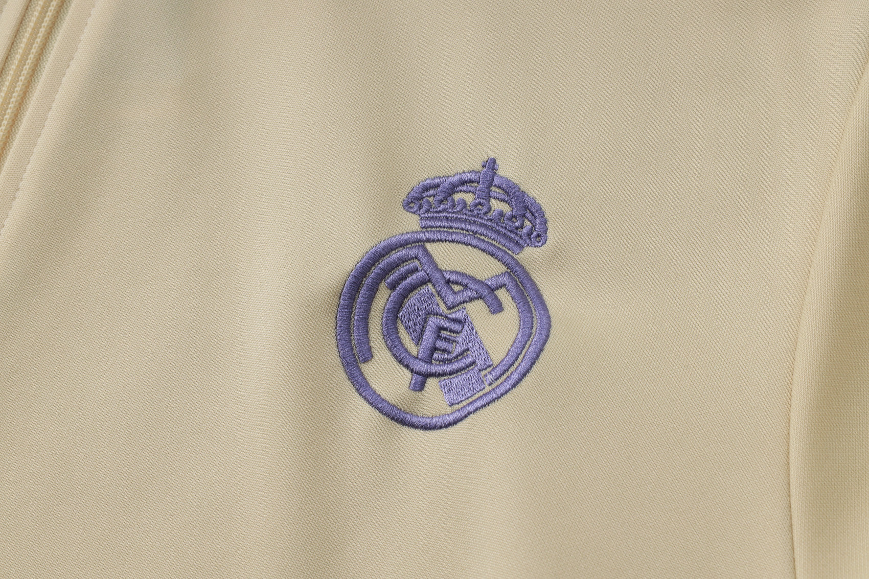 CONJUNTO DE TREINO REAL MADRID A843 24/25