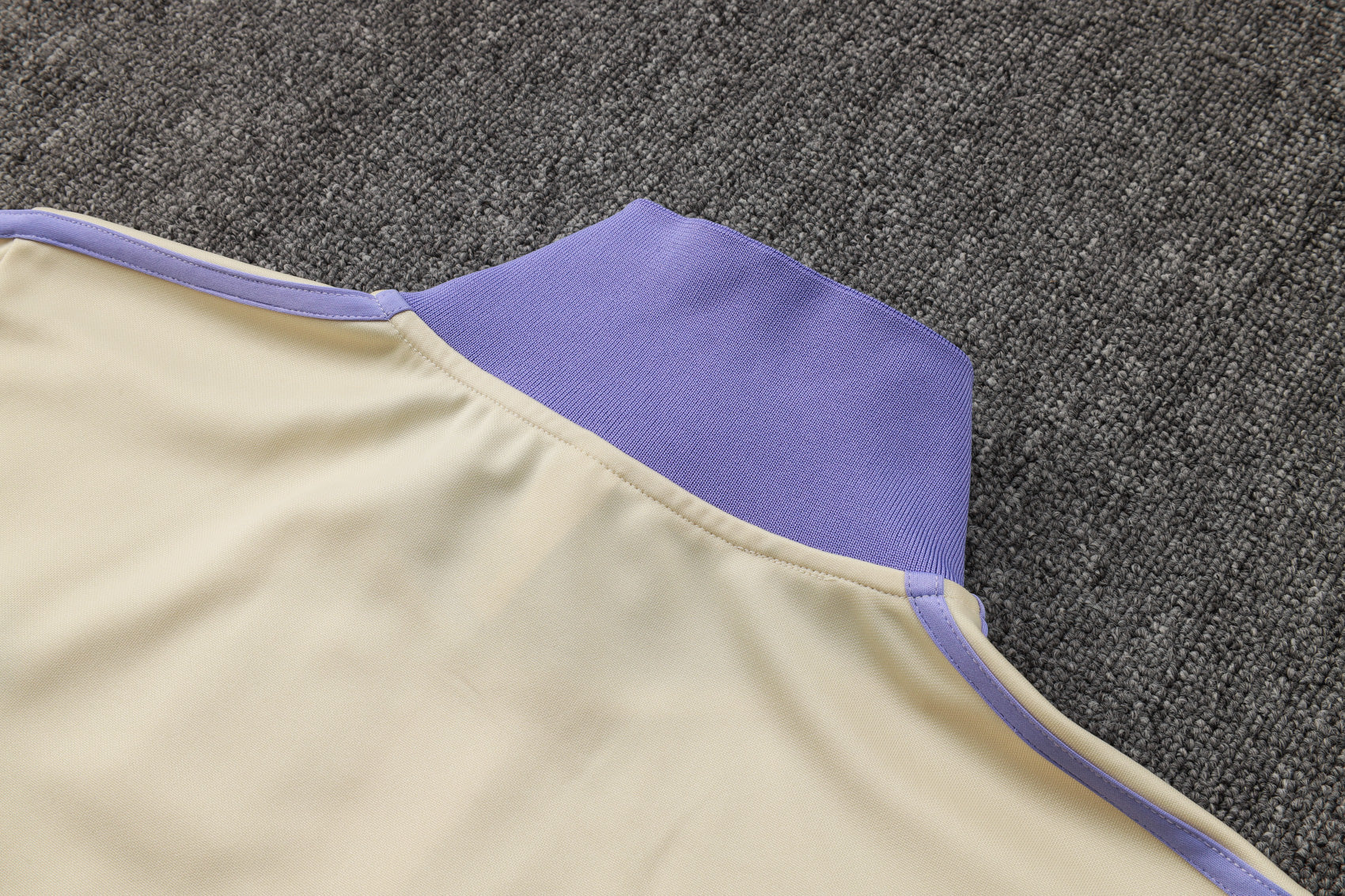 CONJUNTO DE TREINO REAL MADRID A843 24/25