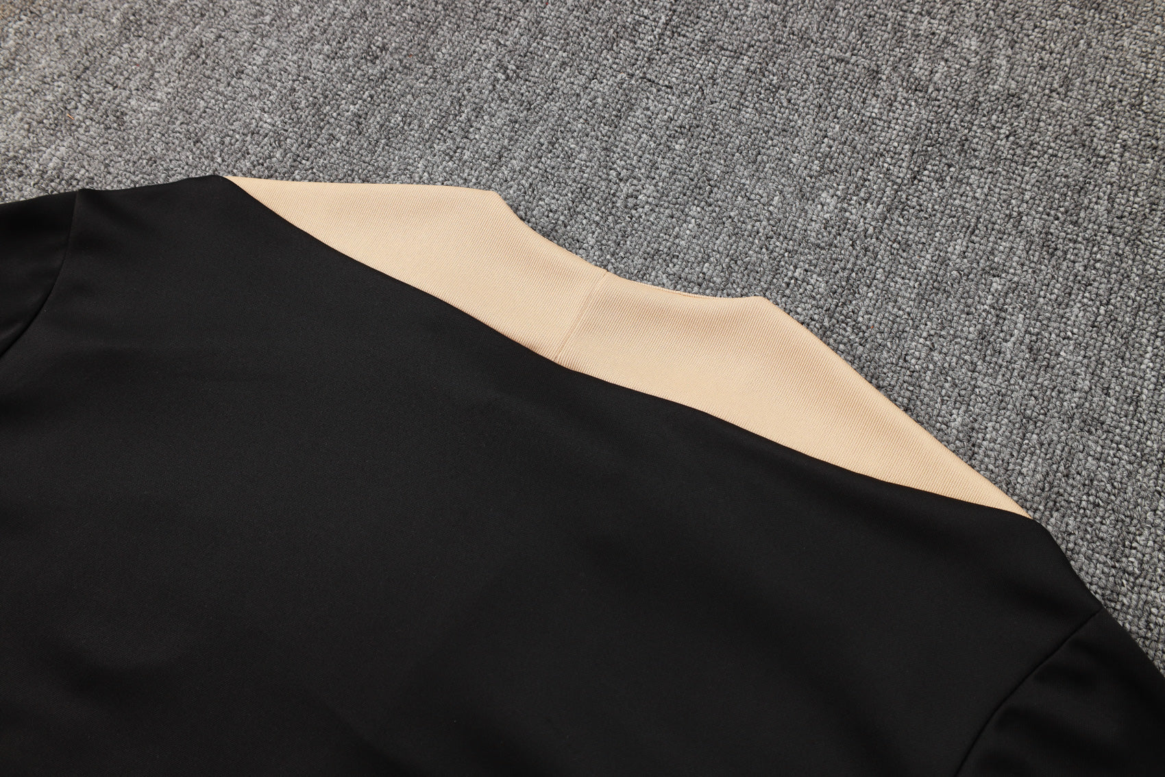 CONJUNTO DE TREINO BARCELONA B972 24/25